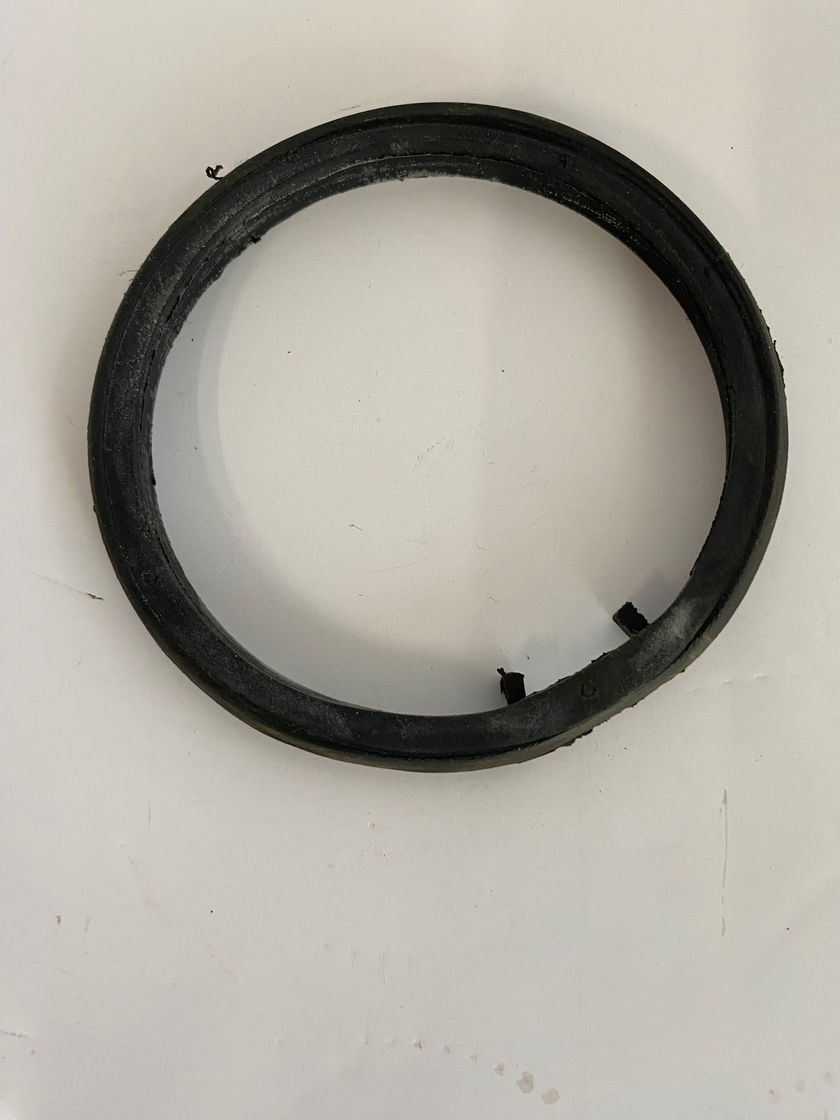 Joint inférieur de compteur & compte-tours Harley Davidson REF OEM 67344-97