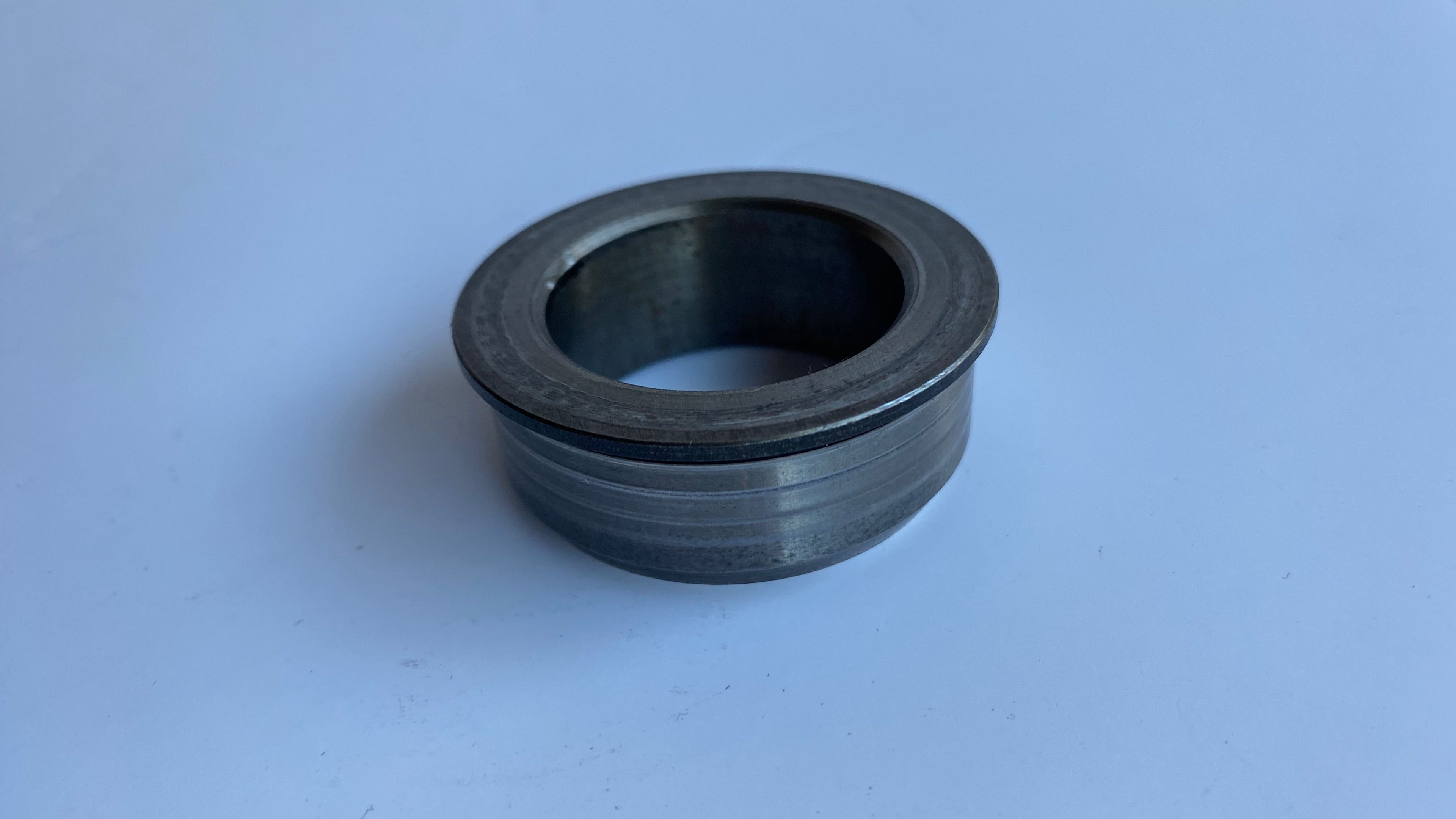 Bague joint spy vilebrequin gauche Big Twin Harley Davidson REF OEM 24002-70