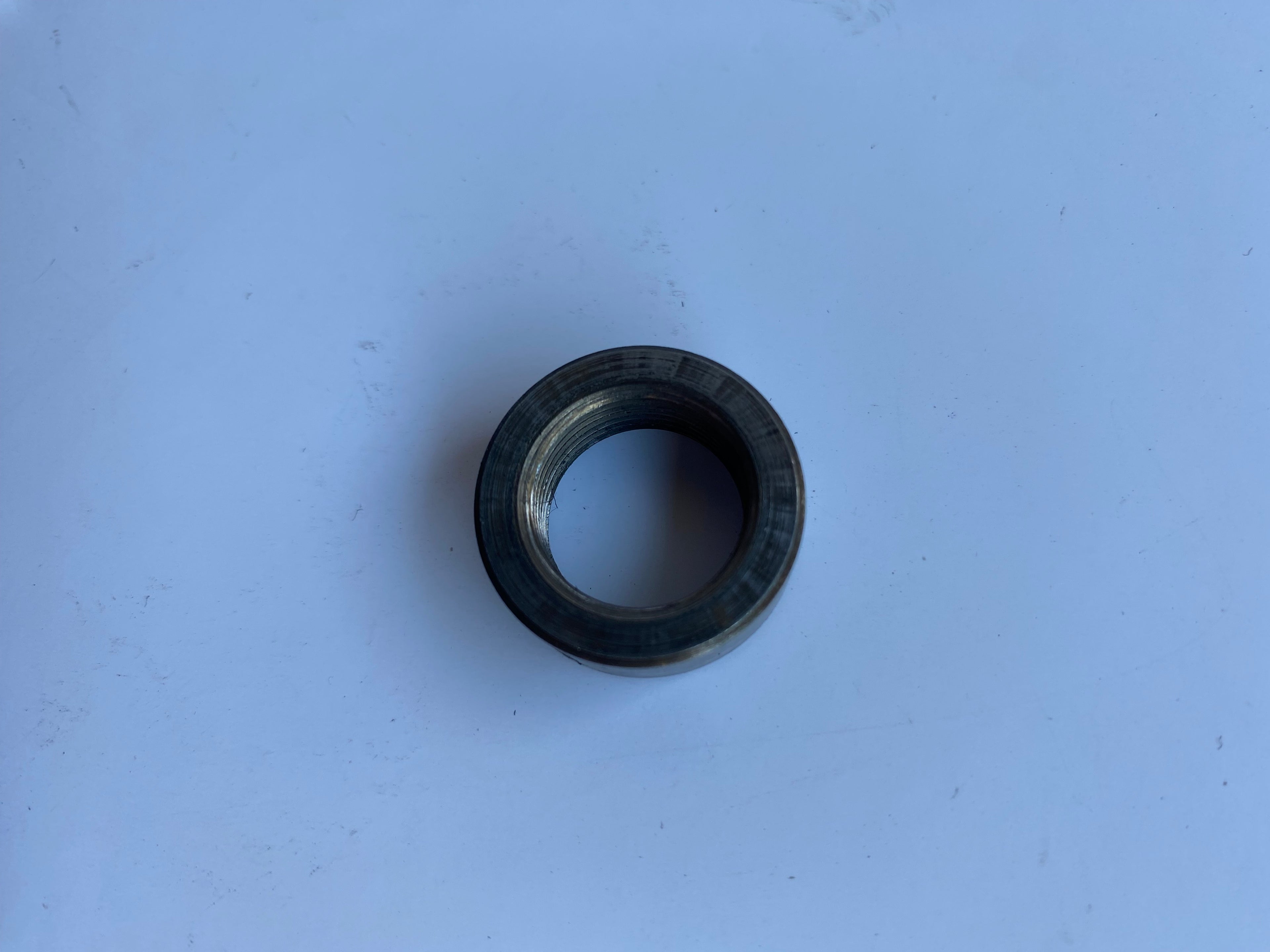 Ecrou pignon vilebrequin droit Harley Davidson REF OEM 24022-90