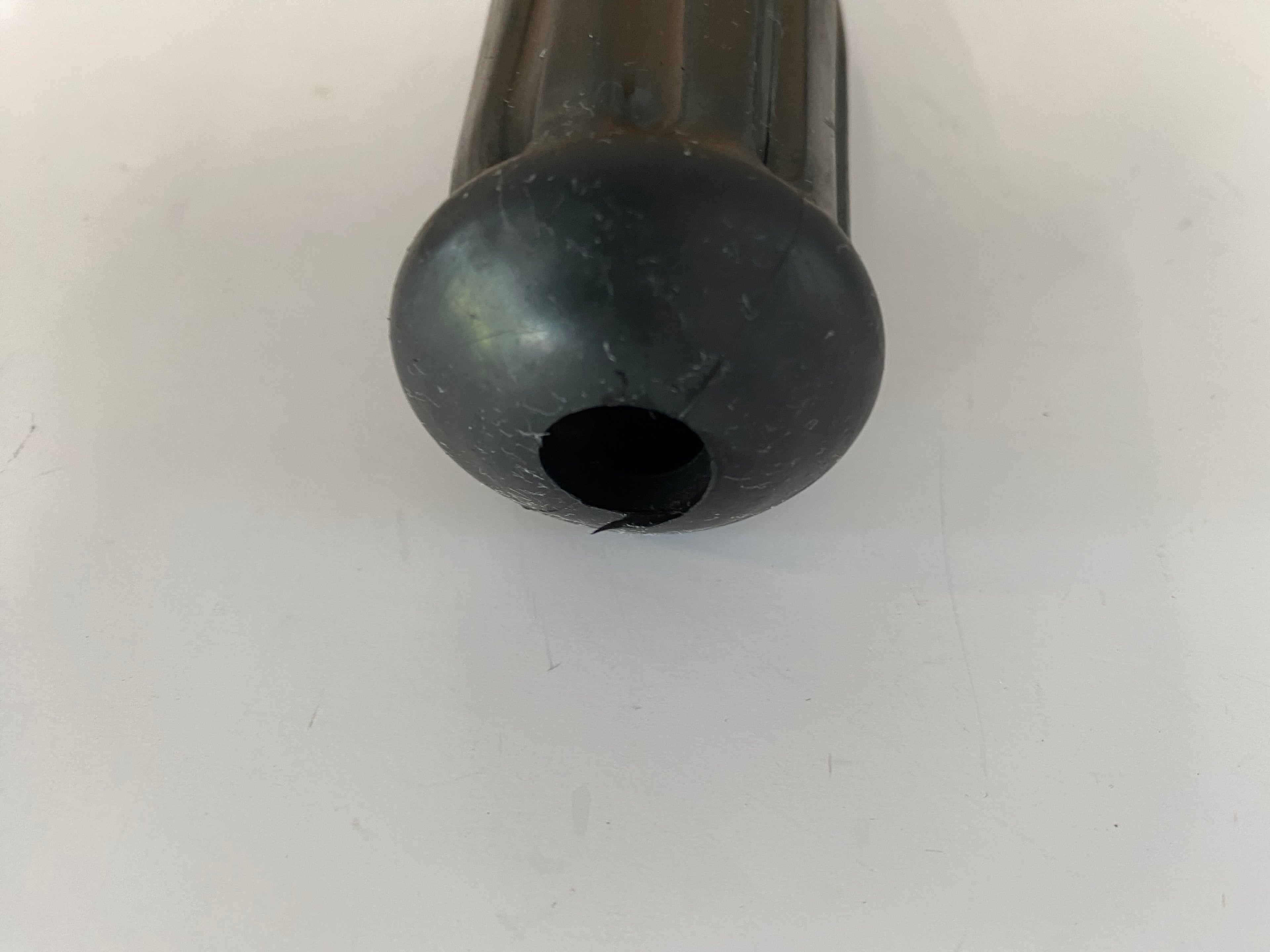 Poignée droite Nostalgic aftermarket Harley Davidson  REF MCS 990703
