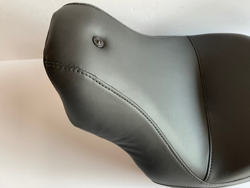 Selle duo REACH Softail Low Rider S ST & Sport Glide Harley Davidson REF 52000354