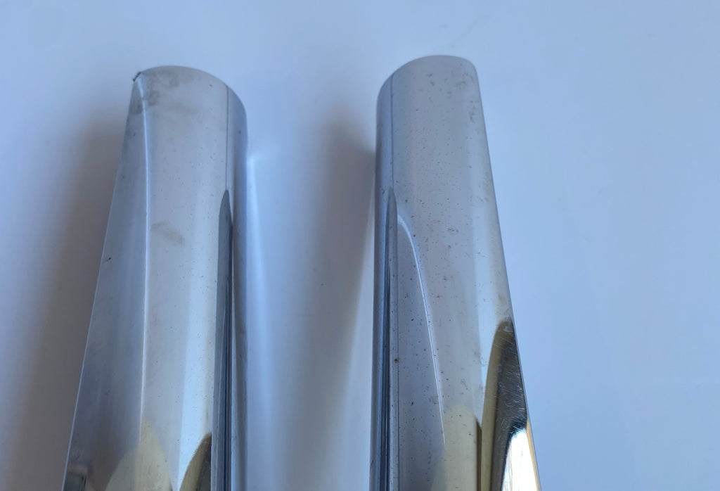 Jeu de sabres chromés Touring Harley Davidson REF OEM 47551-79B & 47552-79B