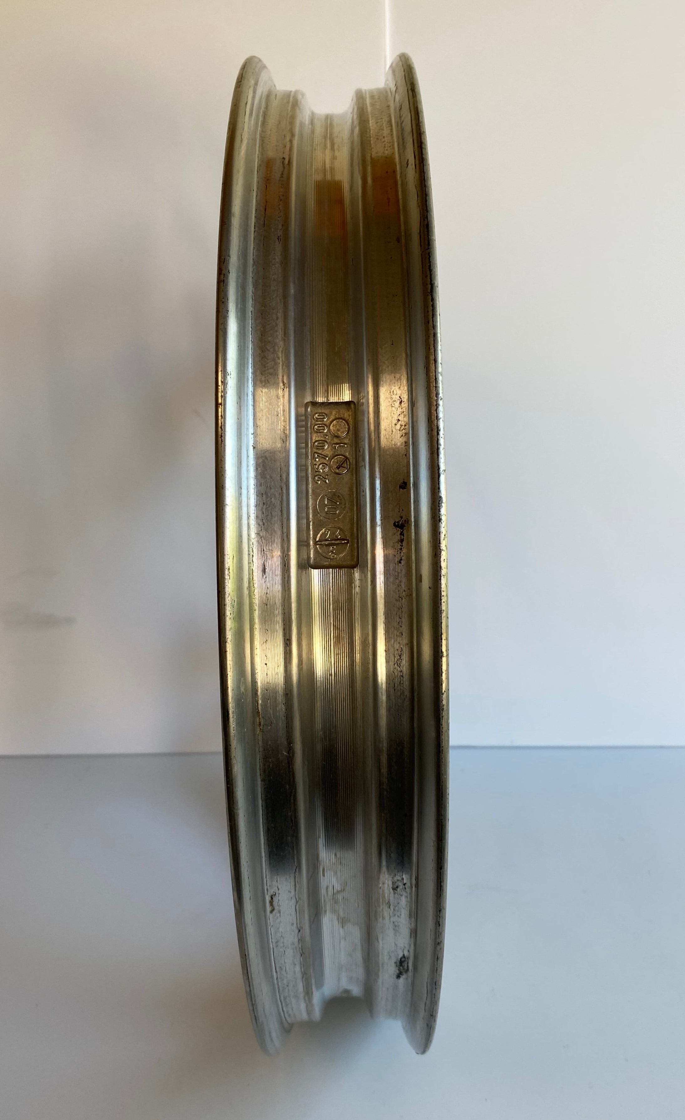 Front wheel Softail Rocker C 19 x 2.15 Harley Davidson REF OEM 41877-08A