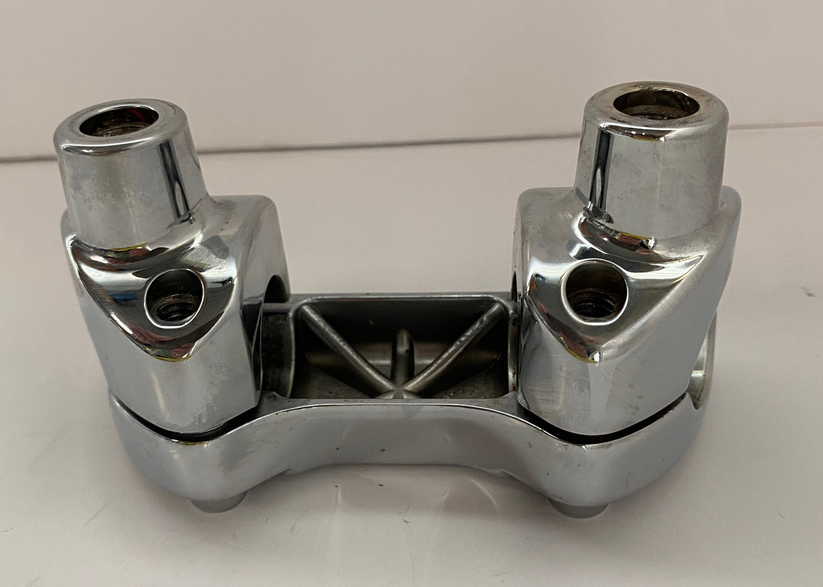 Jeu de risers chromés Harley Davidson REF OEM 56567-86B, 56541-86A et 56542-86A