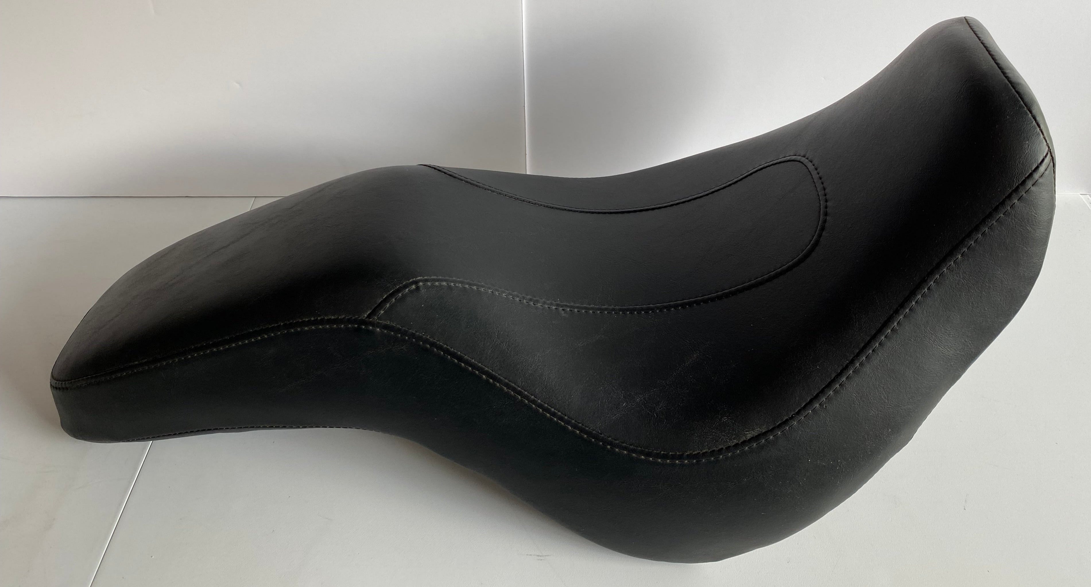 Selle duo Softail Deuce Harley Davidson REF OEM 52944-04