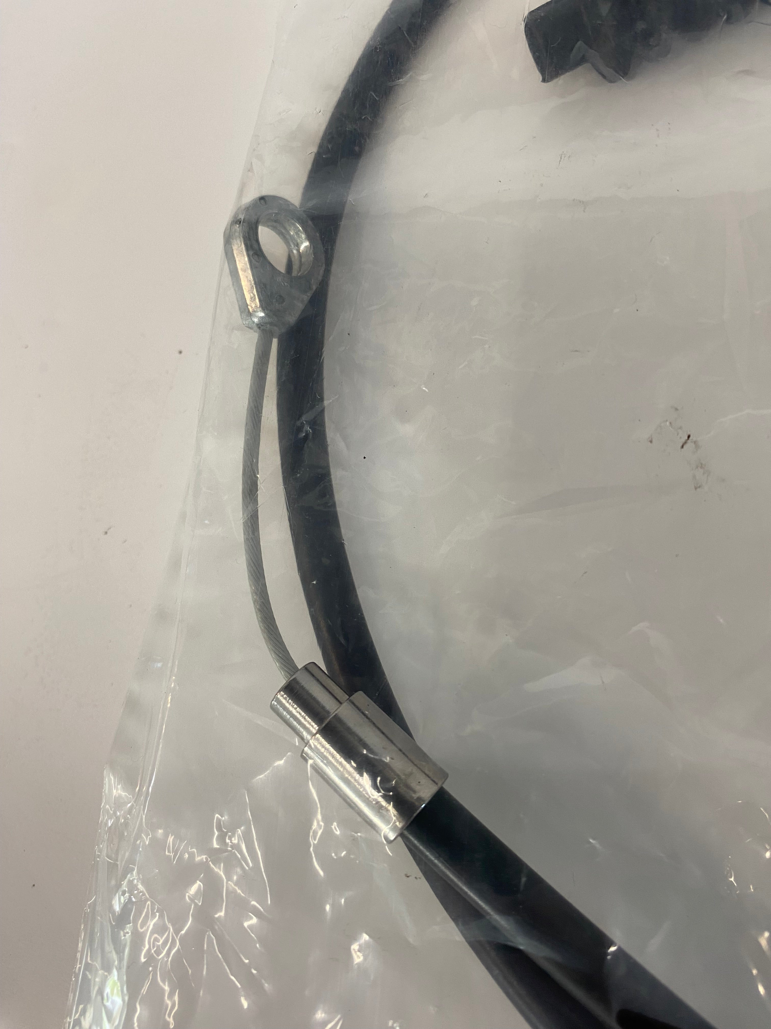 Cable d'embrayage Barnett + 4 pouces Harley Davidson REF MCS 570821