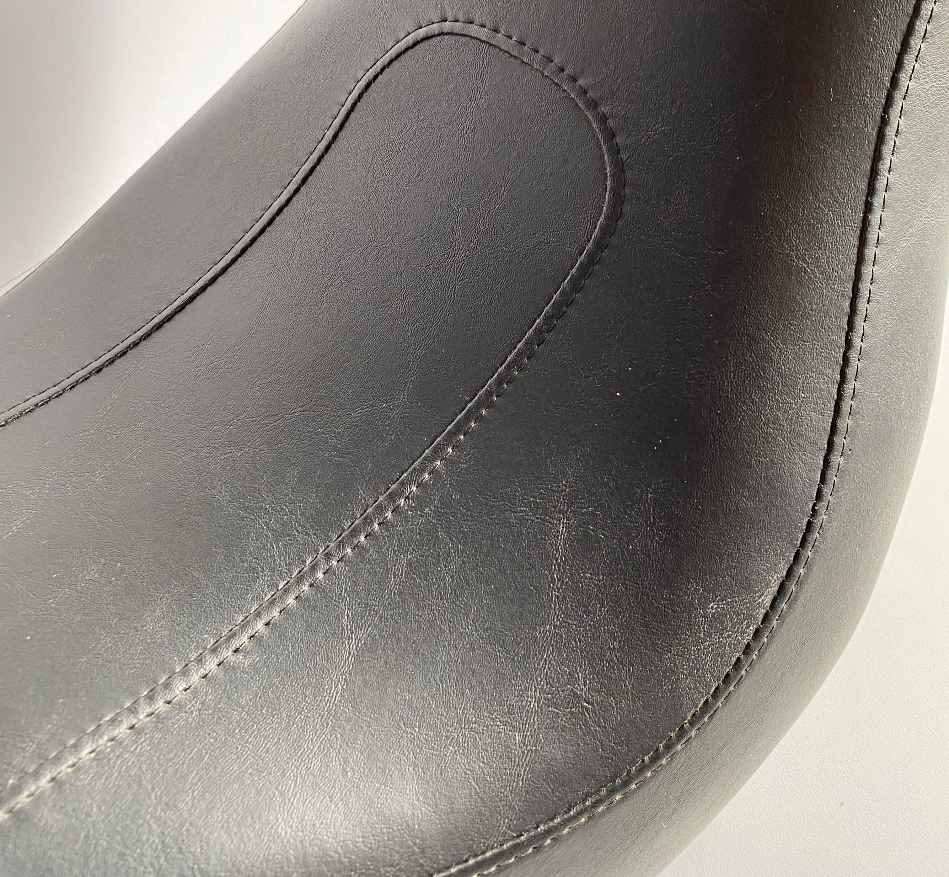Selle duo Softail Deuce Harley Davidson REF OEM 52944-04