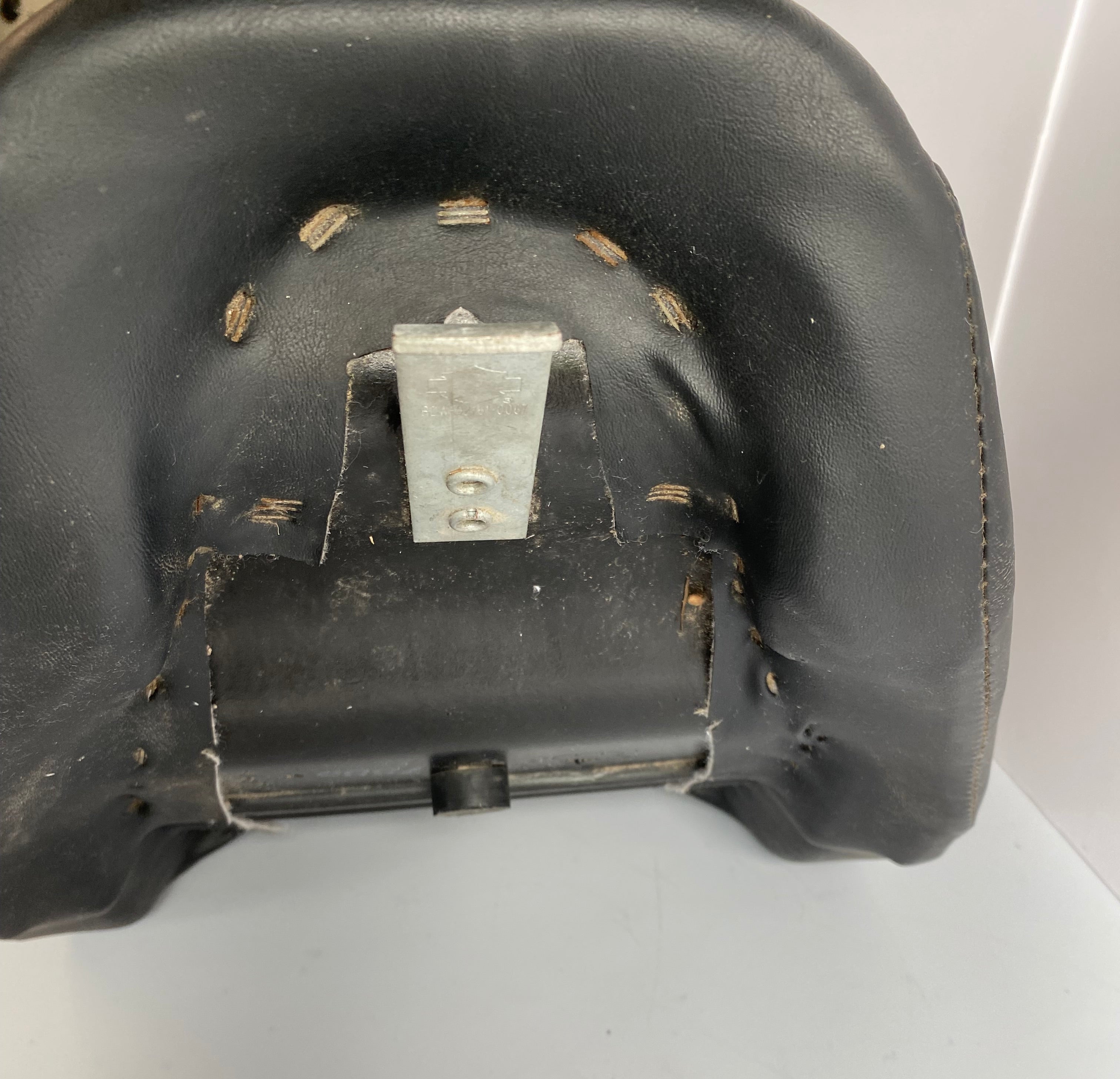 Softail Deuce duo seat Harley Davidson REF OEM 52944-04