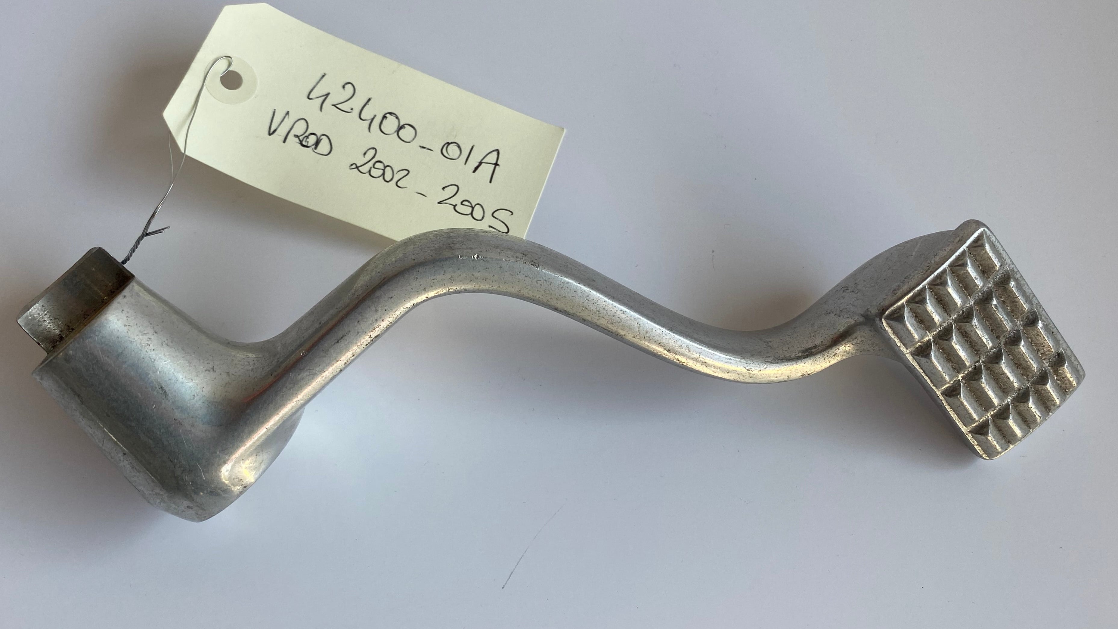 Pédale de frein arrière VRSC Harley Davidson REF OEM 42400-01A