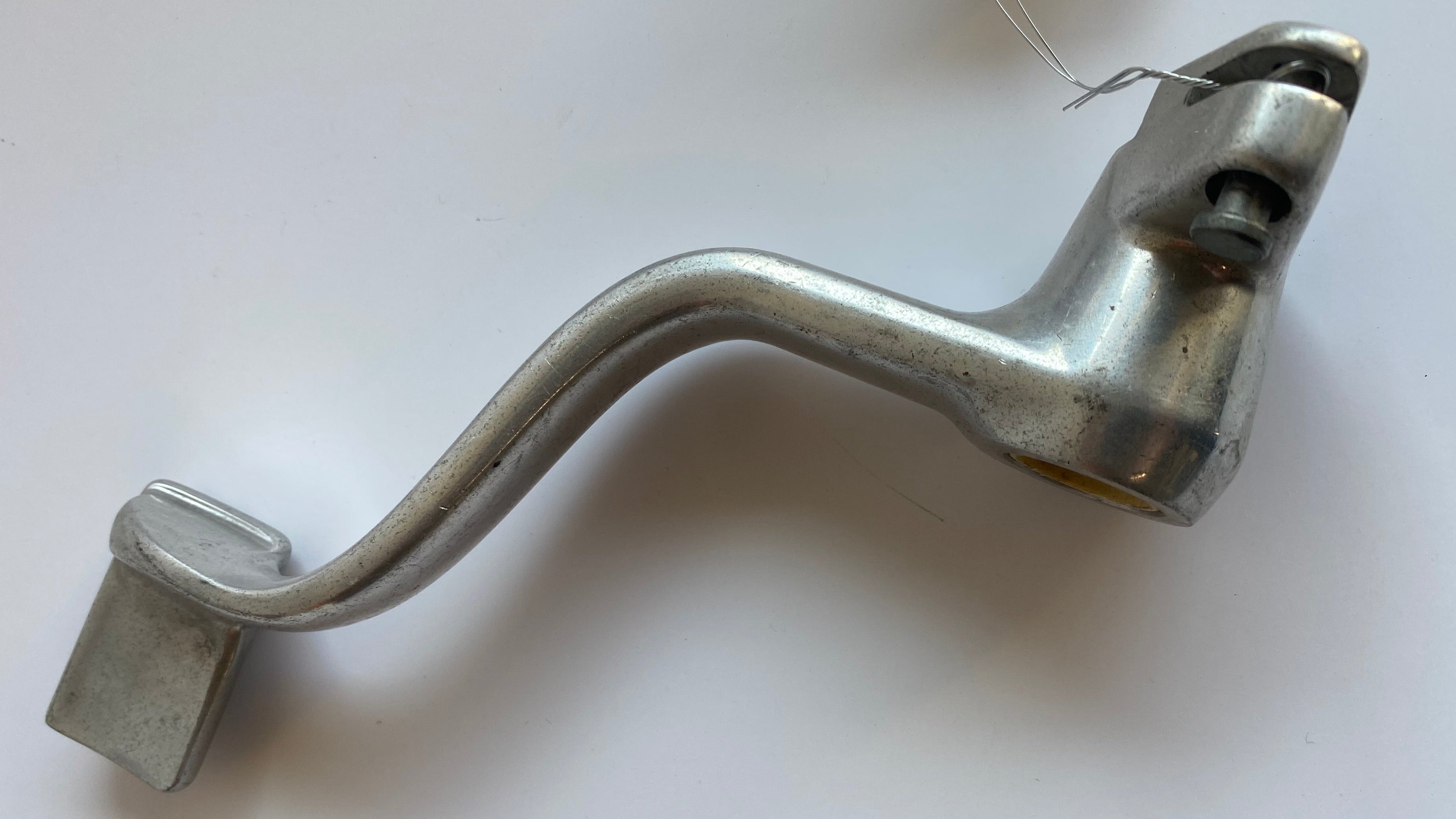 Pédale de frein arrière VRSC Harley Davidson REF OEM 42400-01A