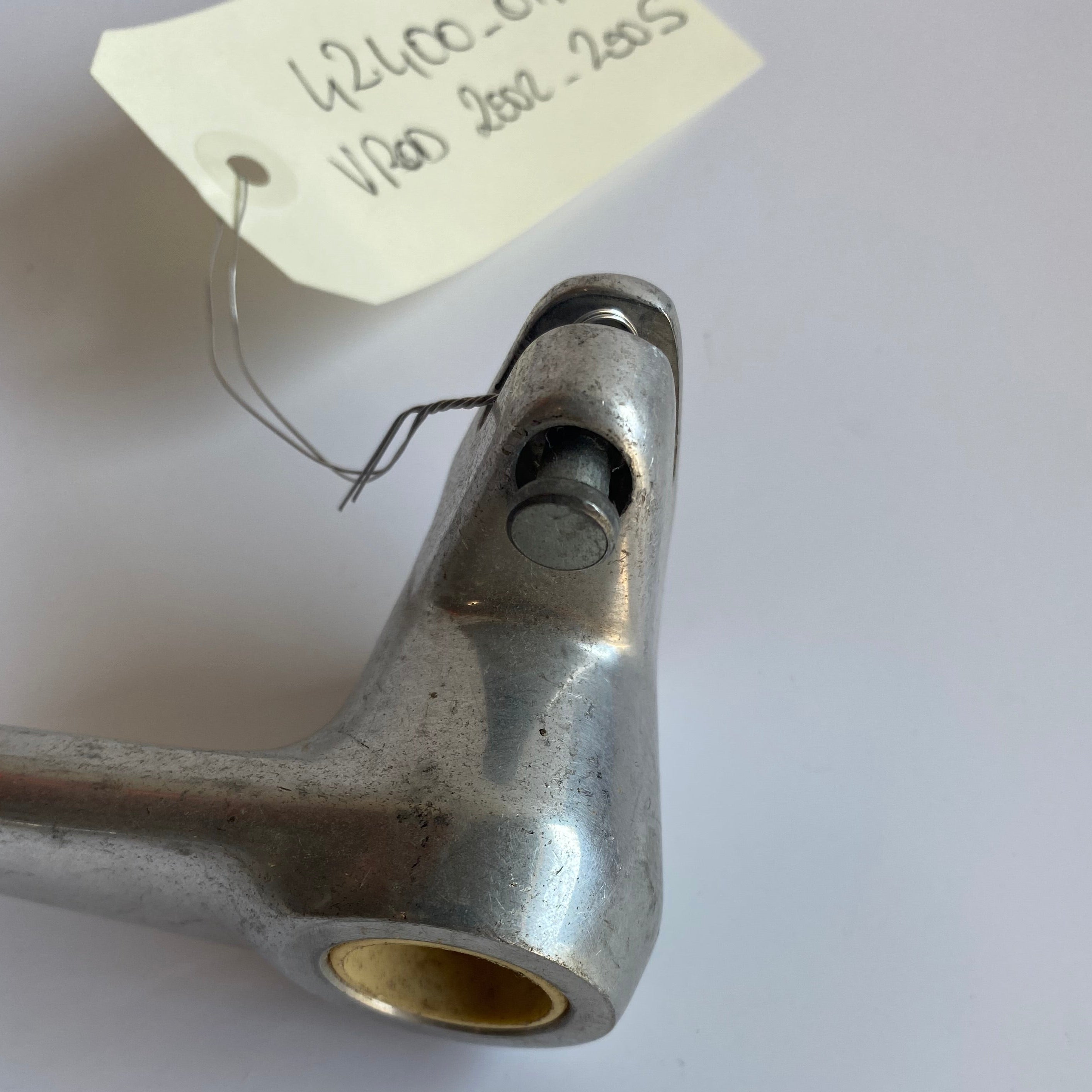 Pédale de frein arrière VRSC Harley Davidson REF OEM 42400-01A