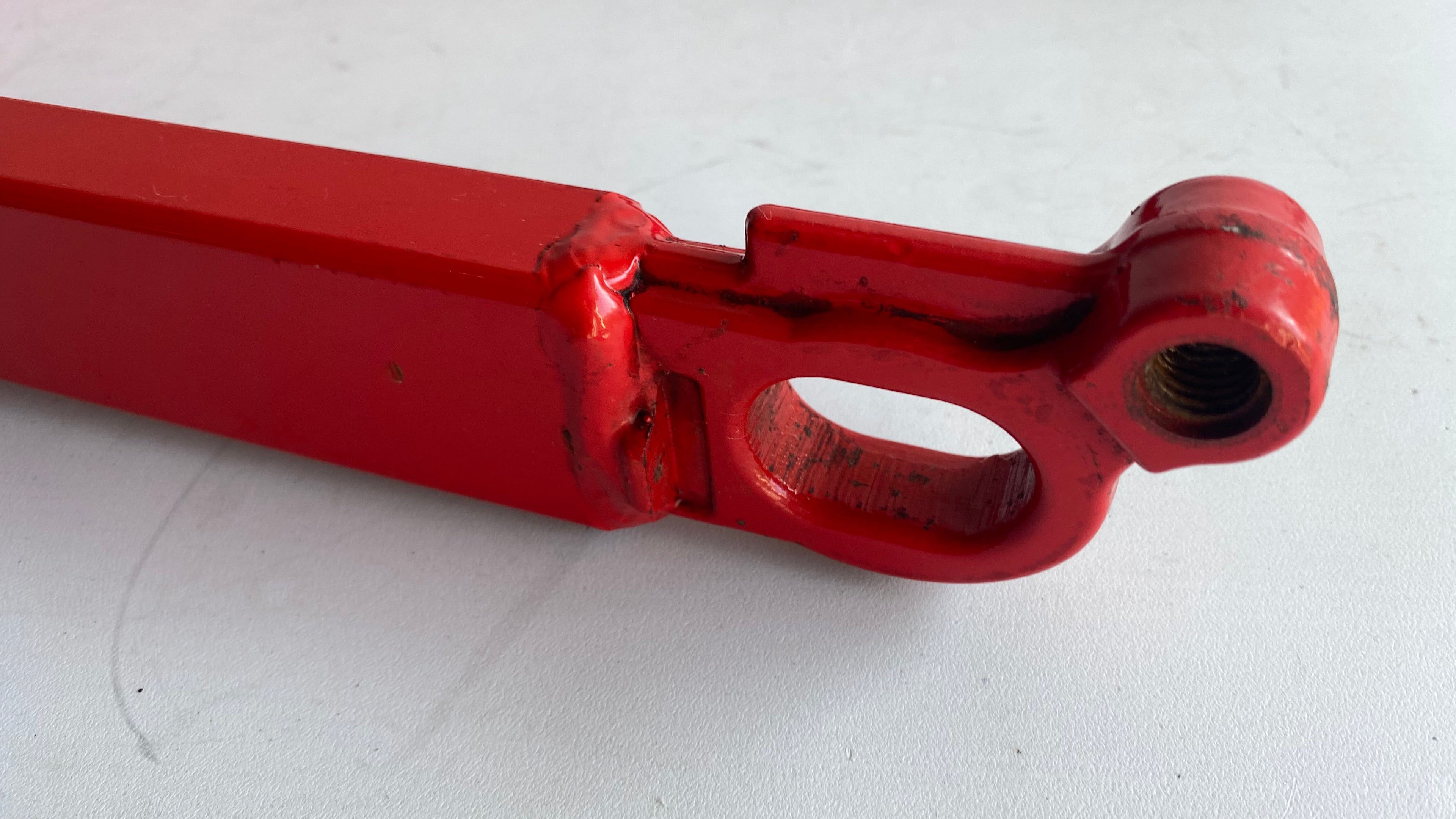 Bras oscillant Road King CVO 2007 Razor Red Harley Davidson REF 48613-07CKD