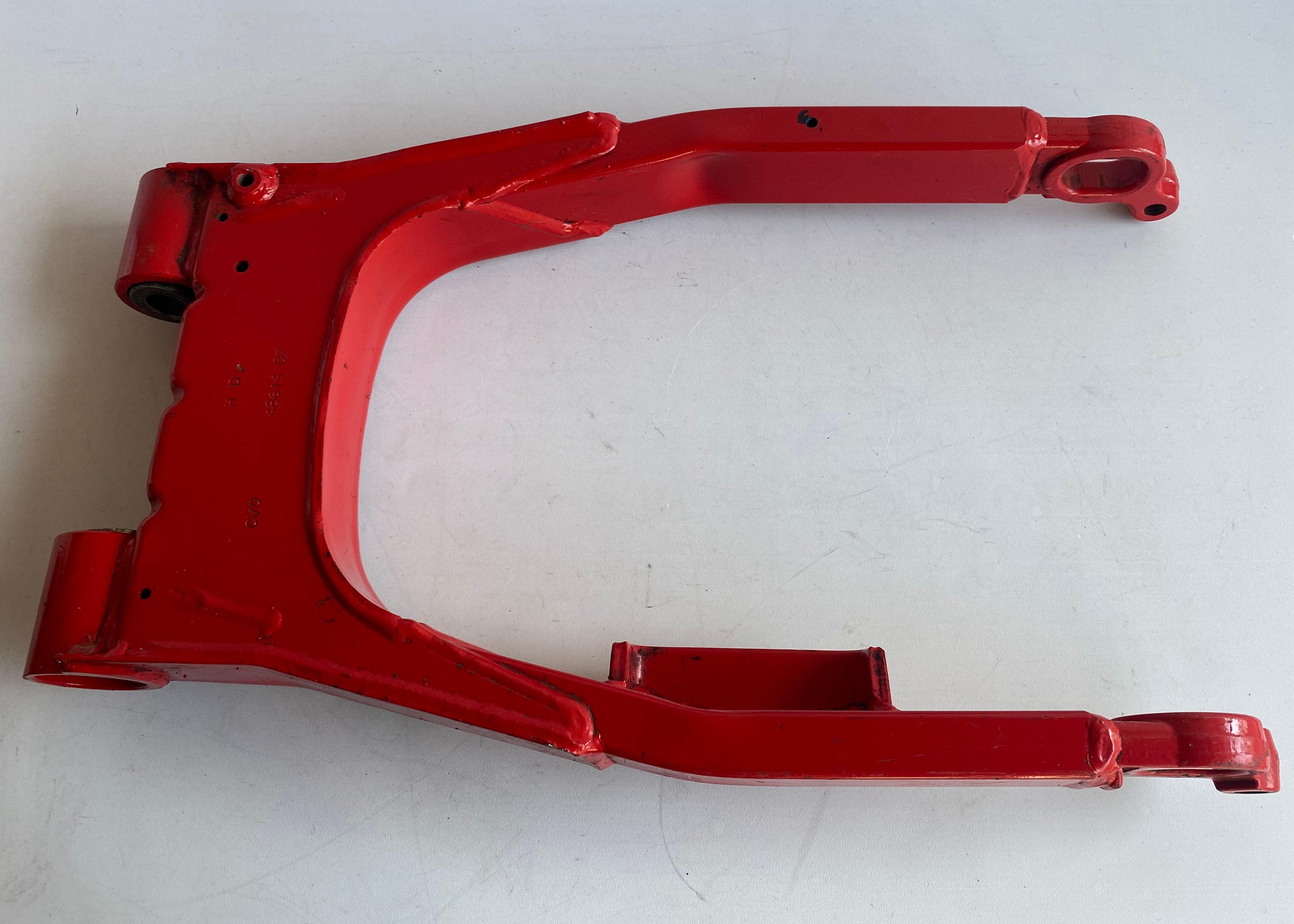 Bras oscillant Road King CVO 2007 Razor Red Harley Davidson REF 48613-07CKD