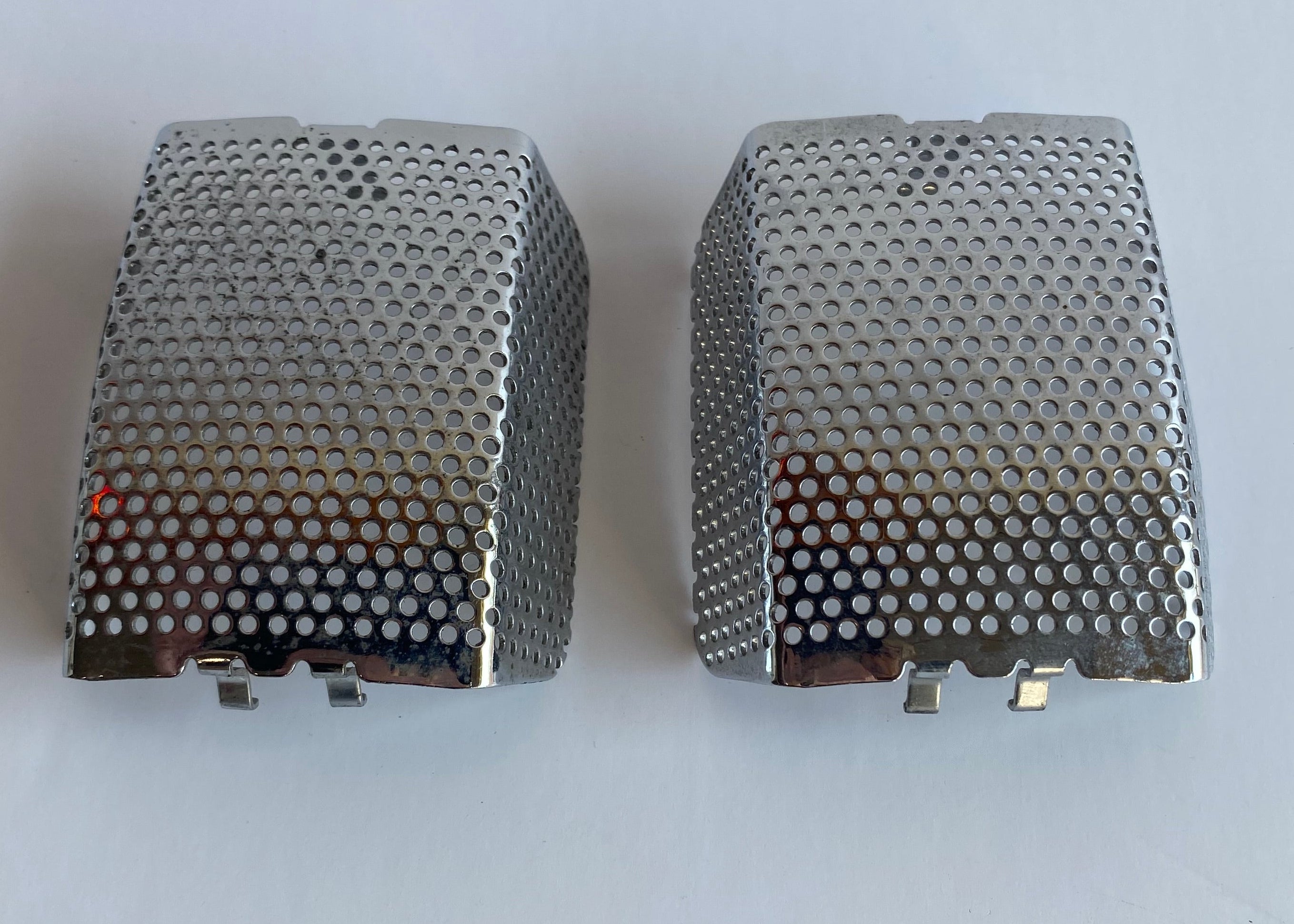 Jeu de caches chromés étriers de frein avant Touring VRSC Harley Davidson REF 42054-05