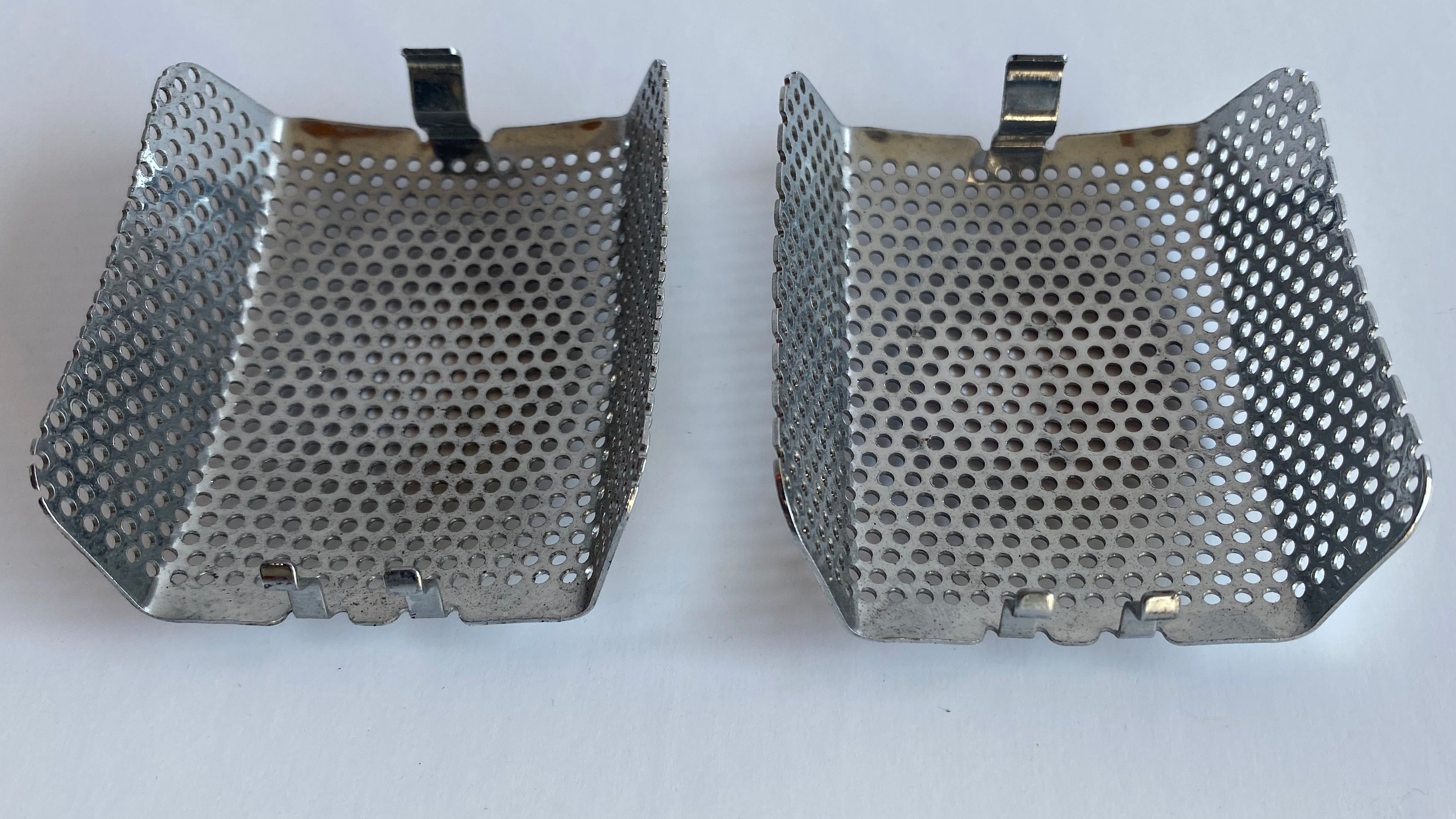 Jeu de caches chromés étriers de frein avant Touring VRSC Harley Davidson REF 42054-05