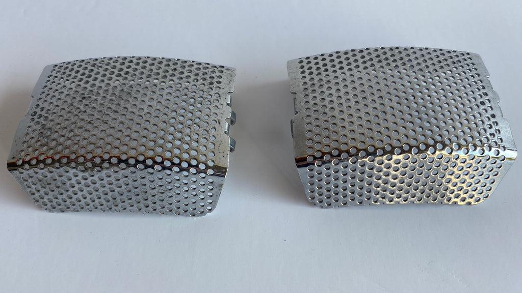 Jeu de caches chromés étriers de frein avant Touring VRSC Harley Davidson REF 42054-05