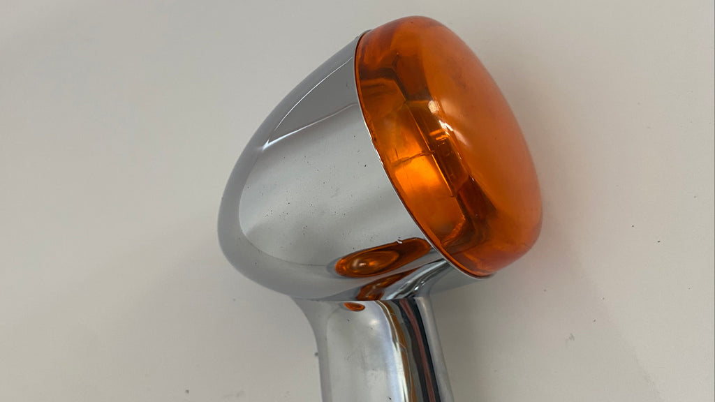 Jeu de 2 clignotants arrière chromés complet Harley Davidson REF OEM 68978-00 & 68480-02 & 56104-02