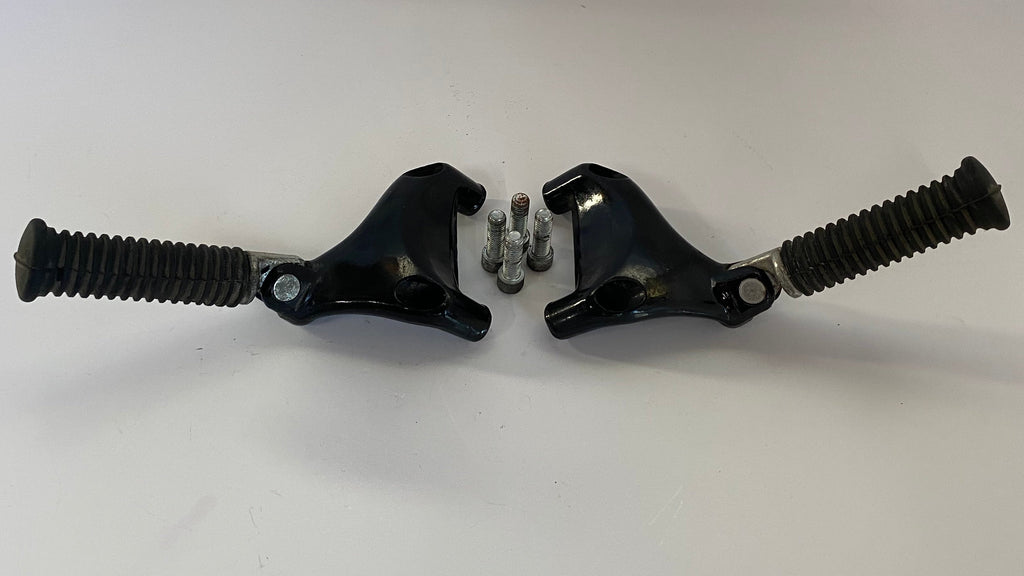 Sozius-Fußrastenhalterungssatz Sportster Harley Davidson OEM-Nr.: 49314-04 & 49315-04