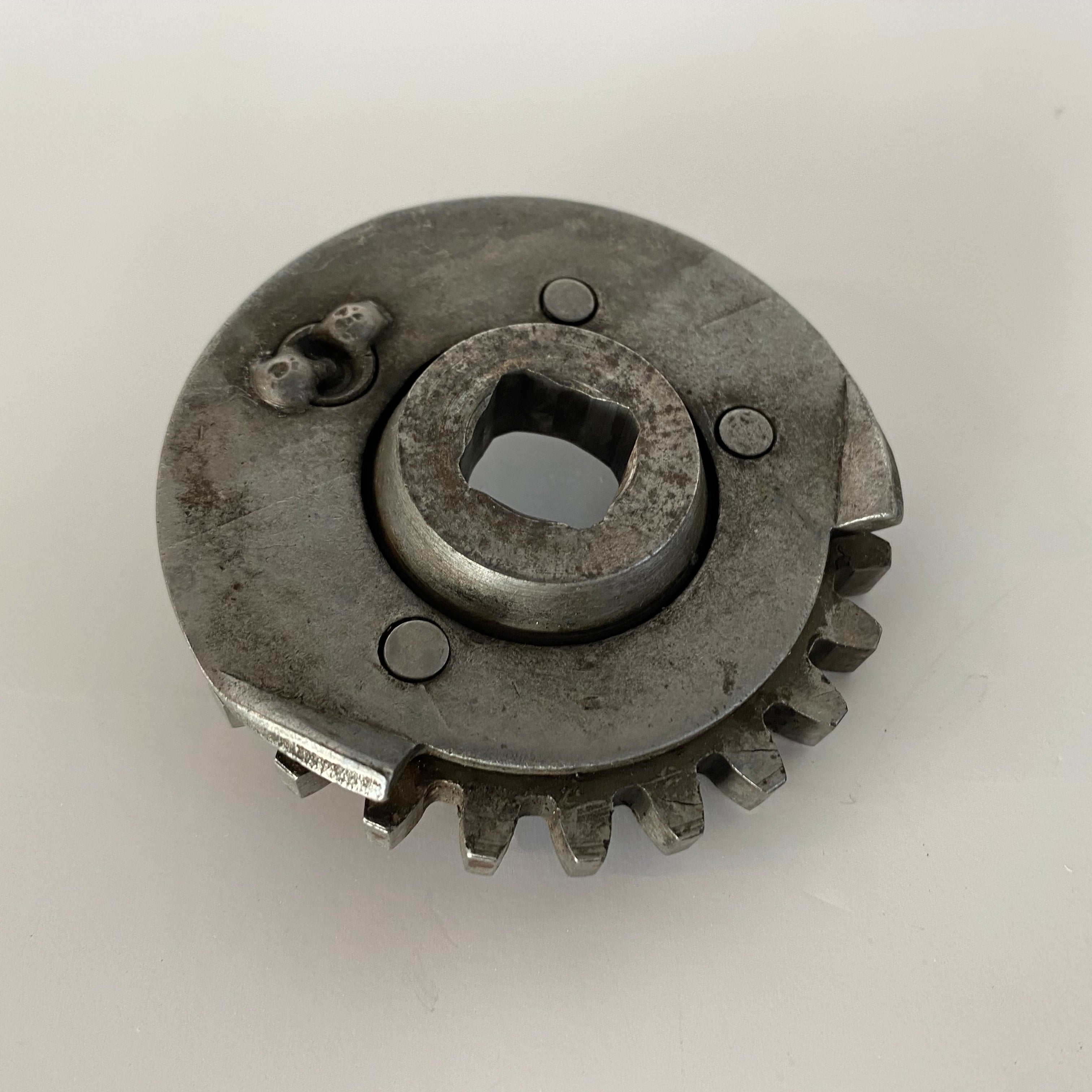 Pignon démarrage kick Harley Davidson REF OEM 33350-36