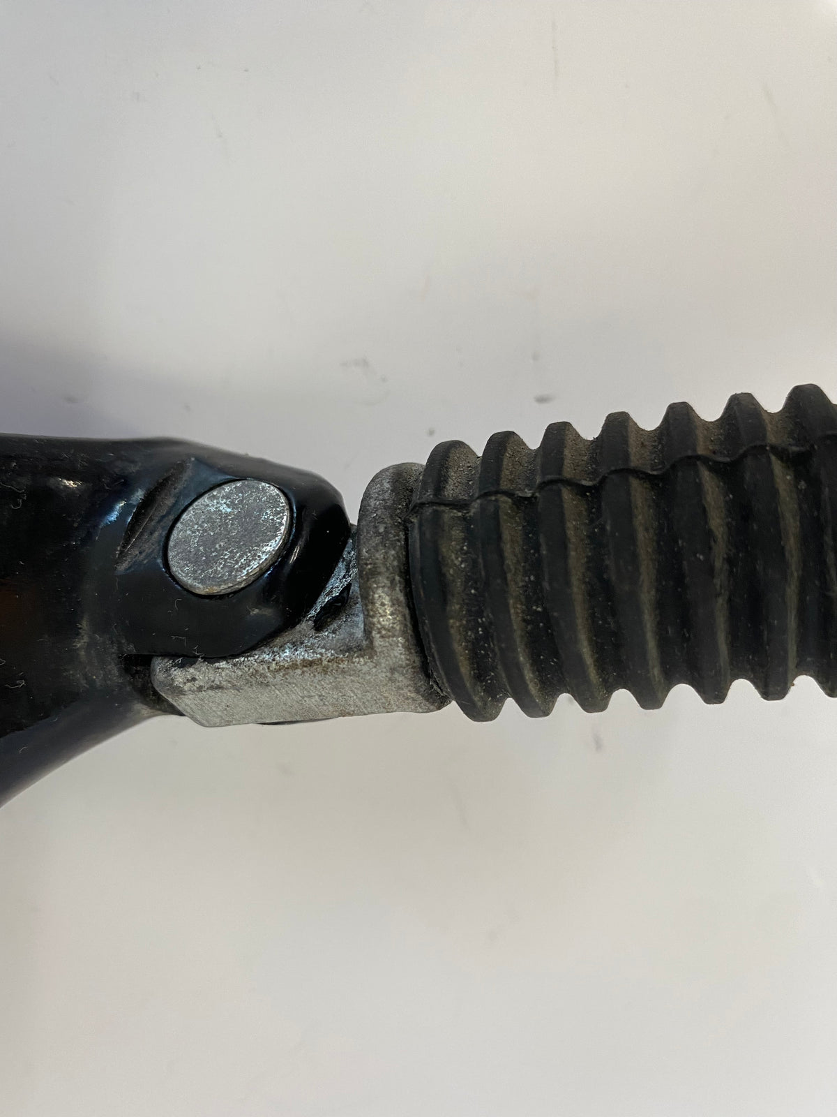 Sozius-Fußrastenhalterungssatz Sportster Harley Davidson OEM-Nr.: 49314-04 & 49315-04