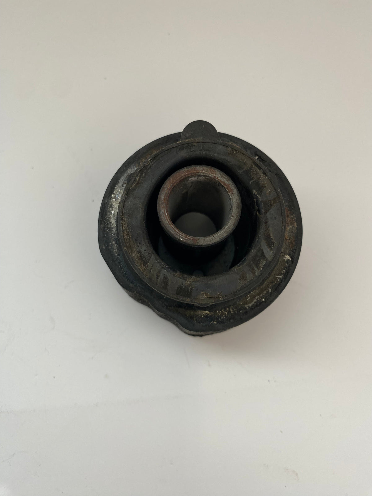 Silent bloc moteur avant Sportster Harley Davidson REF OEM 48463-04A