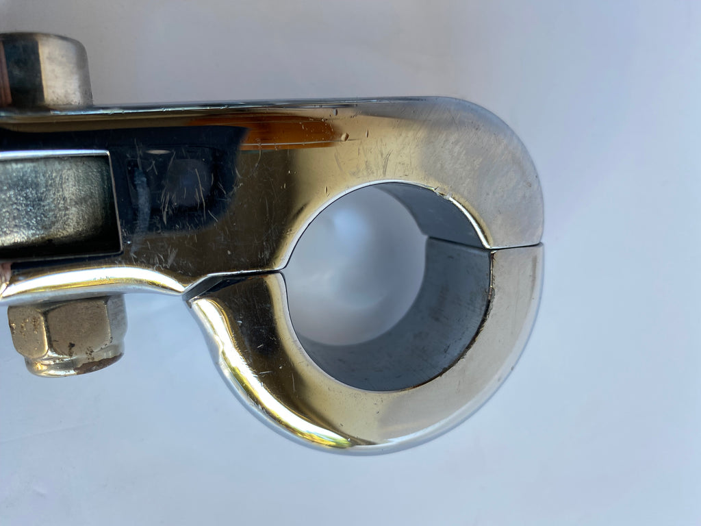 Jeu de cales pieds autoroute Touring Harley Davidson REF 50957-02C
