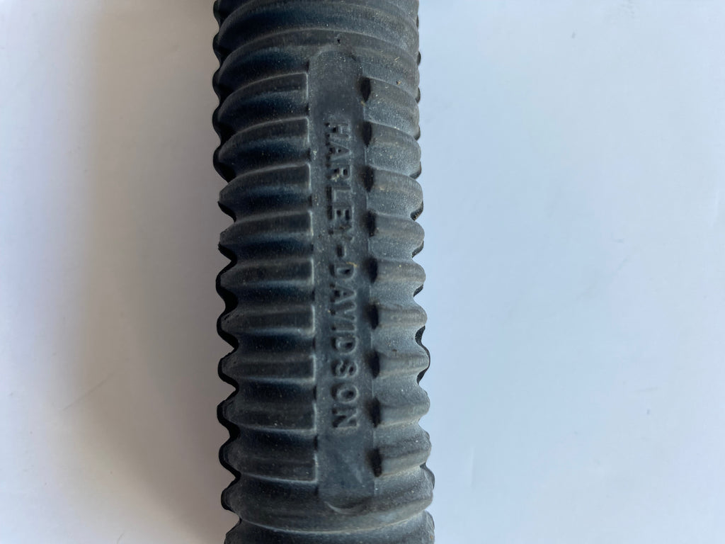 Jeu de cales pieds autoroute Touring Harley Davidson REF 50957-02C