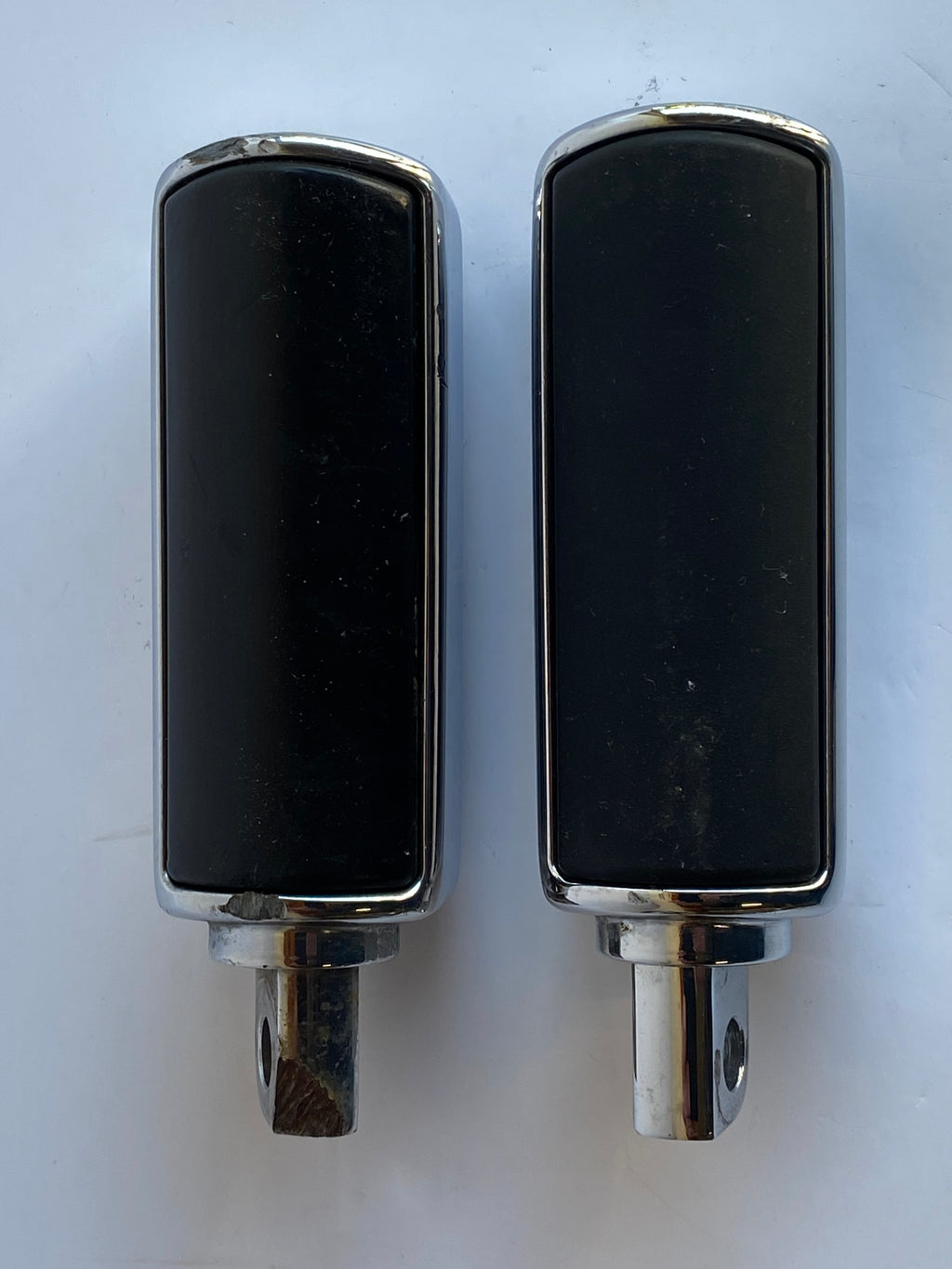 Harley Davidson CVO Ironside Passenger/Highway Footpeg Set REF 50834-07