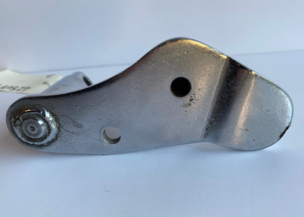 Support commandes avancées pilote droit chromé Softail Harley Davidson REF OEM 42507-89A