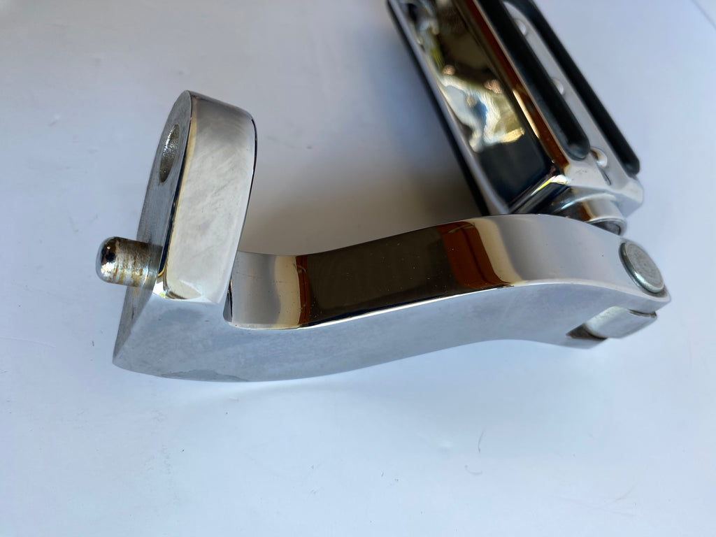 Harley Davidson Ironside Touring CVO Passenger Footpeg Support Set REF 50834-07