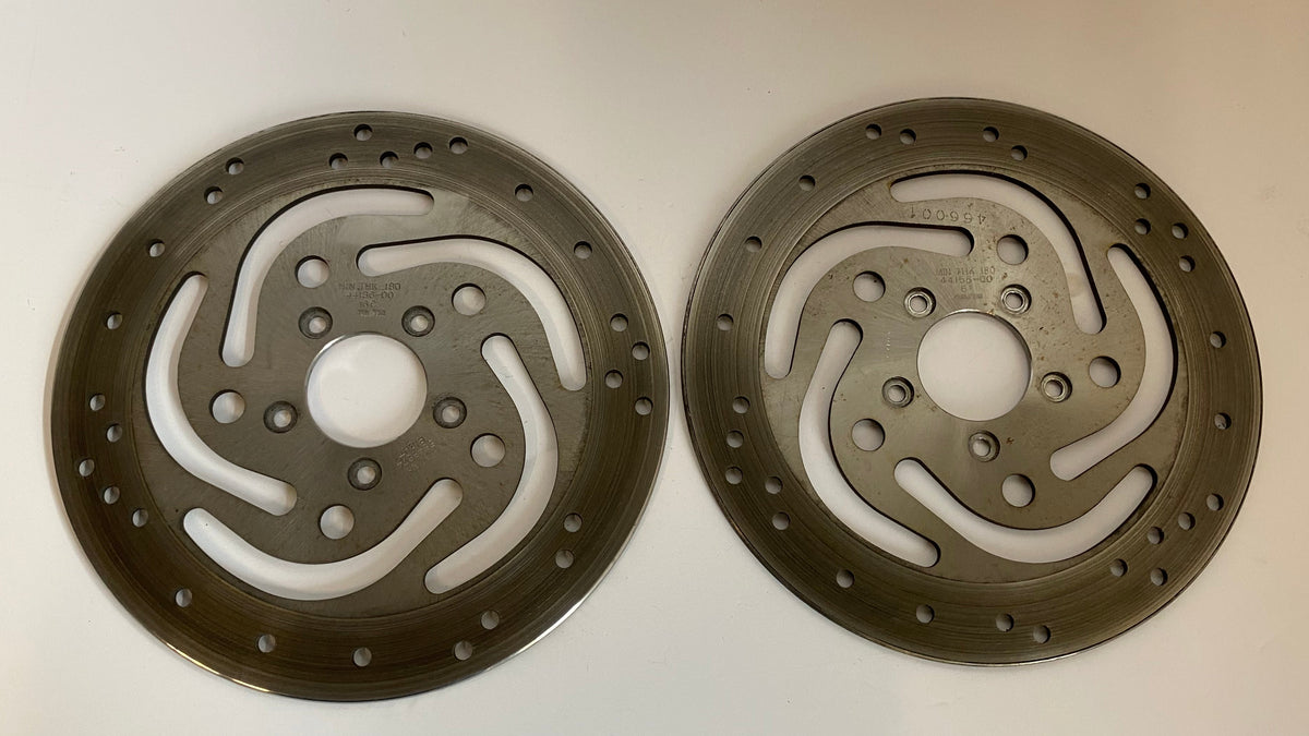 Jeu de 2 disques avants droite et gauche dual freinage Harley Davidson REF OEM 44136-00 & 44156-00