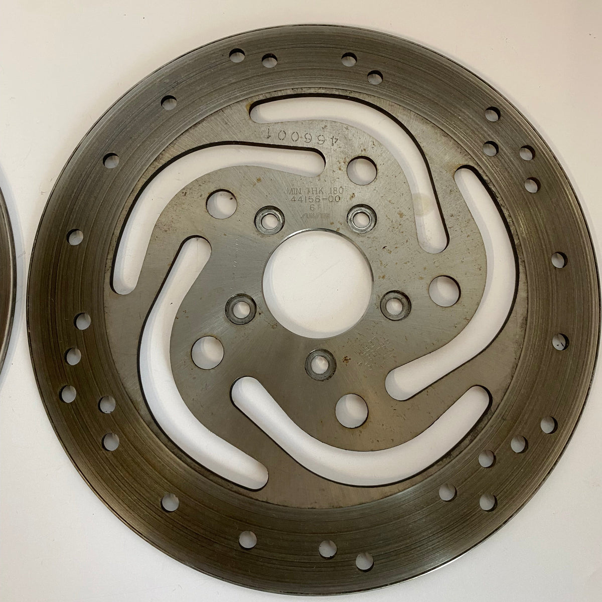 Jeu de 2 disques avants droite et gauche dual freinage Harley Davidson REF OEM 44136-00 & 44156-00