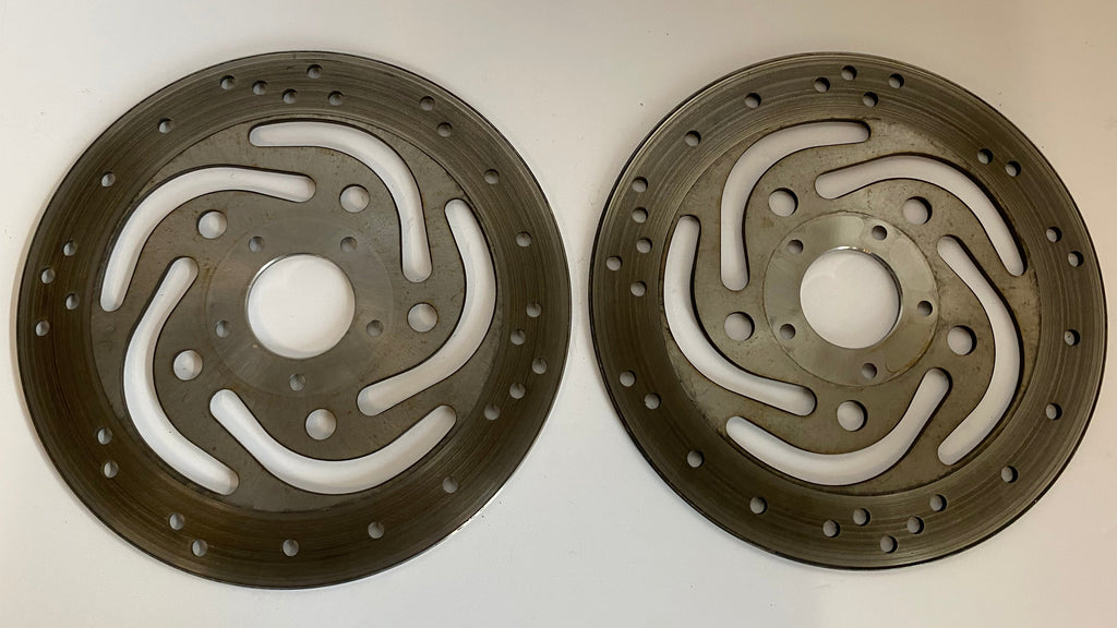 Jeu de 2 disques avants droite et gauche dual freinage Harley Davidson REF OEM 44136-00 & 44156-00