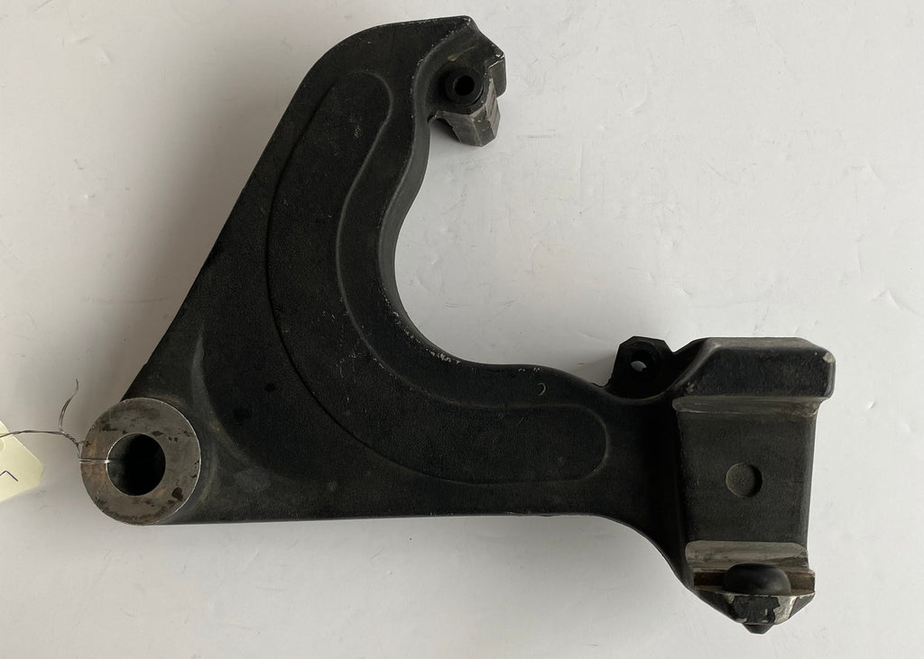 Support étrier de frein arrière FXR Harley Davidson REF OEM 44205-87