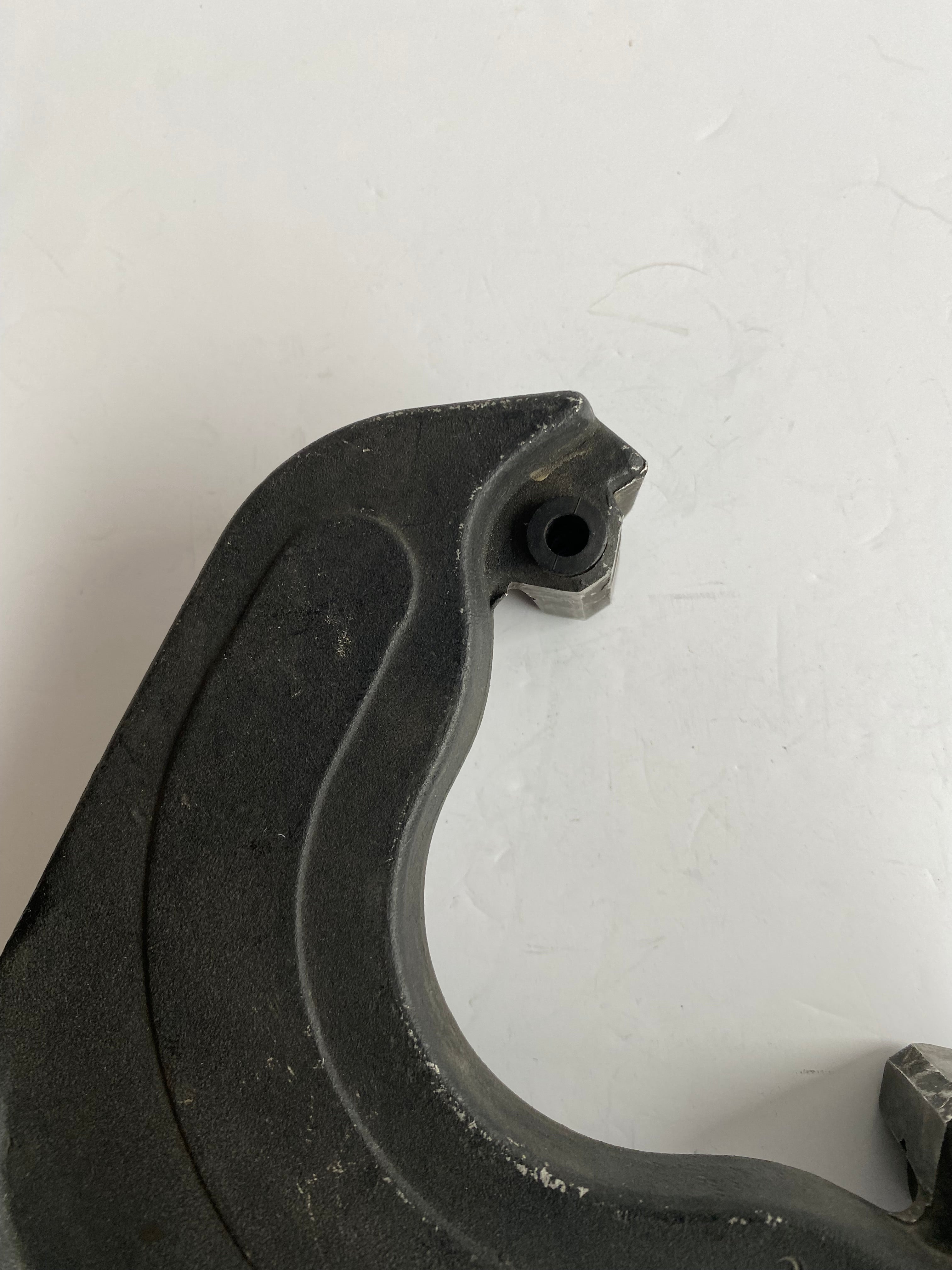 Support étrier de frein arrière FXR Harley Davidson REF OEM 44205-87