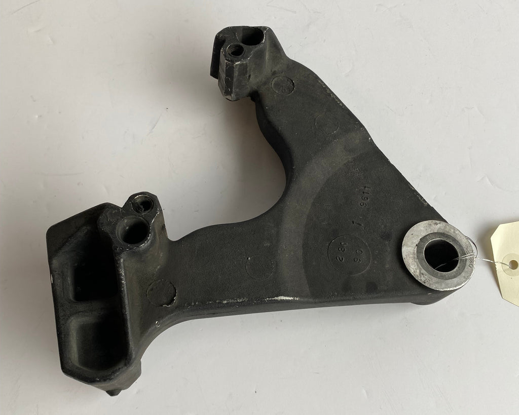 Support étrier de frein arrière FXR Harley Davidson REF OEM 44205-87