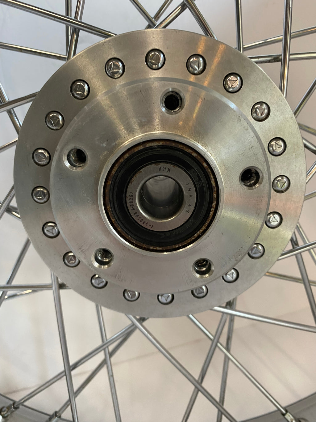 Roue à rayons avant chromée 19" x 2.50" dual brake Sportster Harley Davidson REF OEM 43547-05B