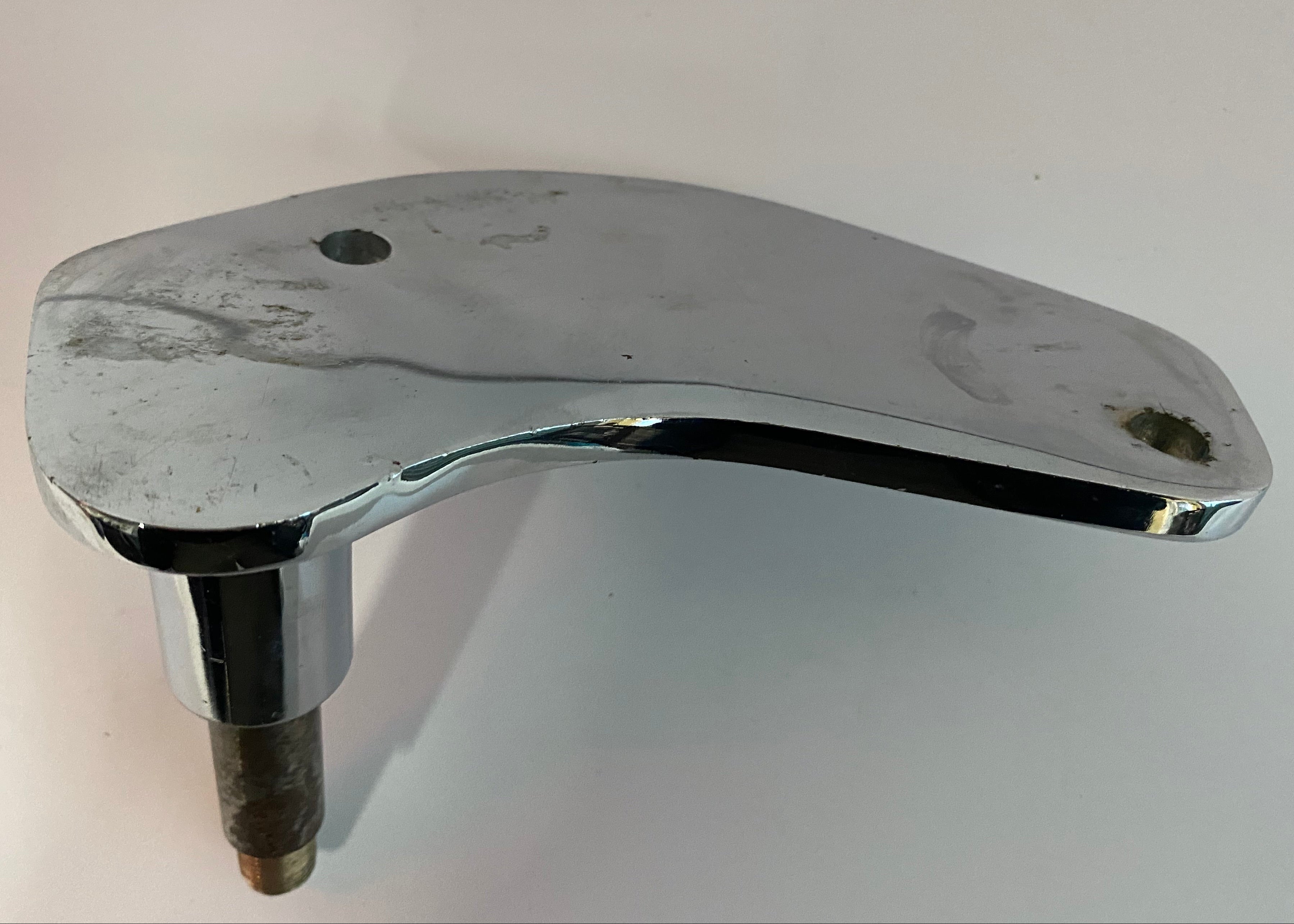 Support de pédale de frein arrière droit Sportster Harley Davidson REF CCI 17538