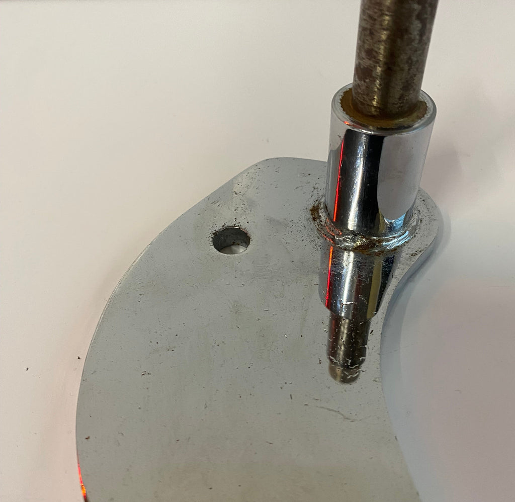 Support de pédale de frein arrière droit Sportster Harley Davidson REF CCI 17538