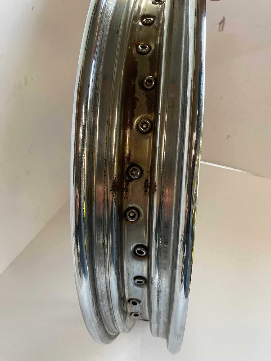 Roue à rayons avant chromée 19" x 2.50" dual brake Sportster Harley Davidson REF OEM 43547-05B