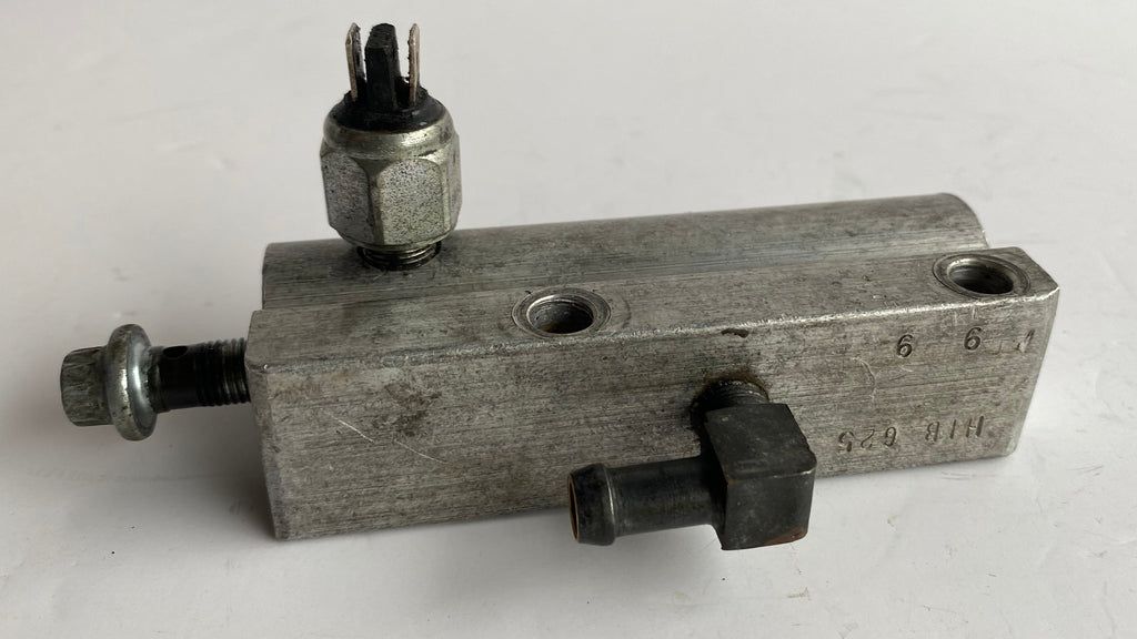Maitre cylindre de frein arrière Touring Harley Davidson REF OEM 41755-86