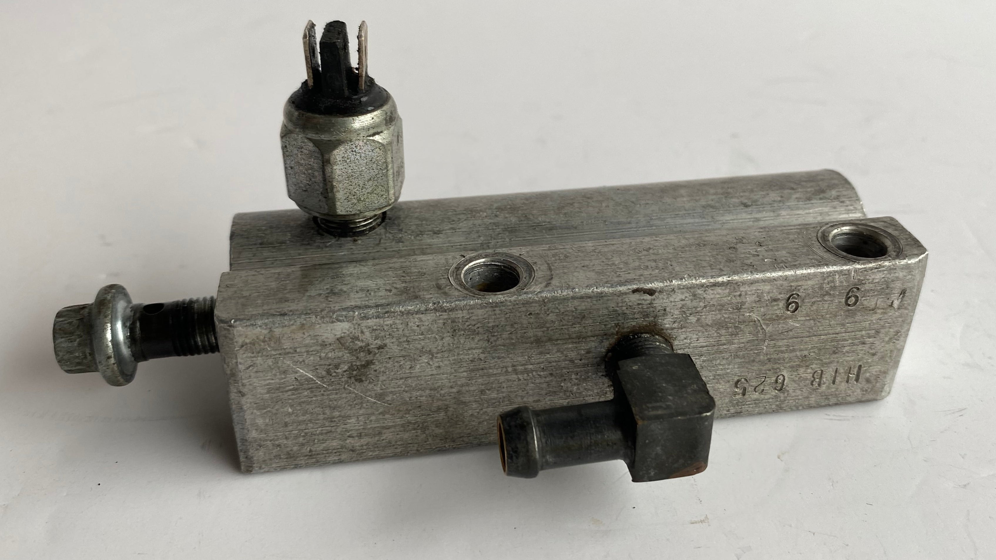 Maitre cylindre de frein arrière Touring Harley Davidson REF OEM 41755-86