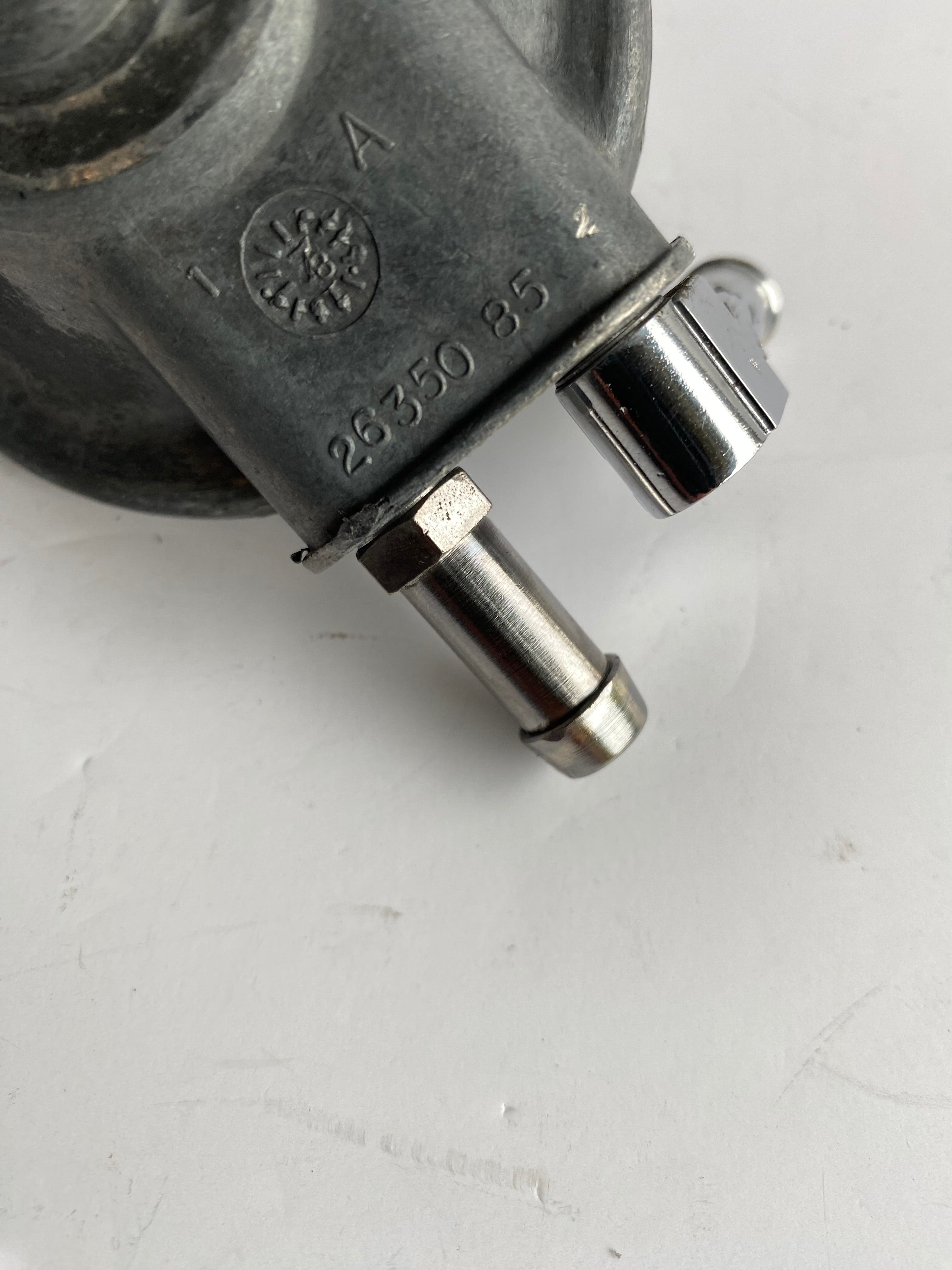 Support de filtre à huile FXR Harley Davidson REF OEM : 26350-85