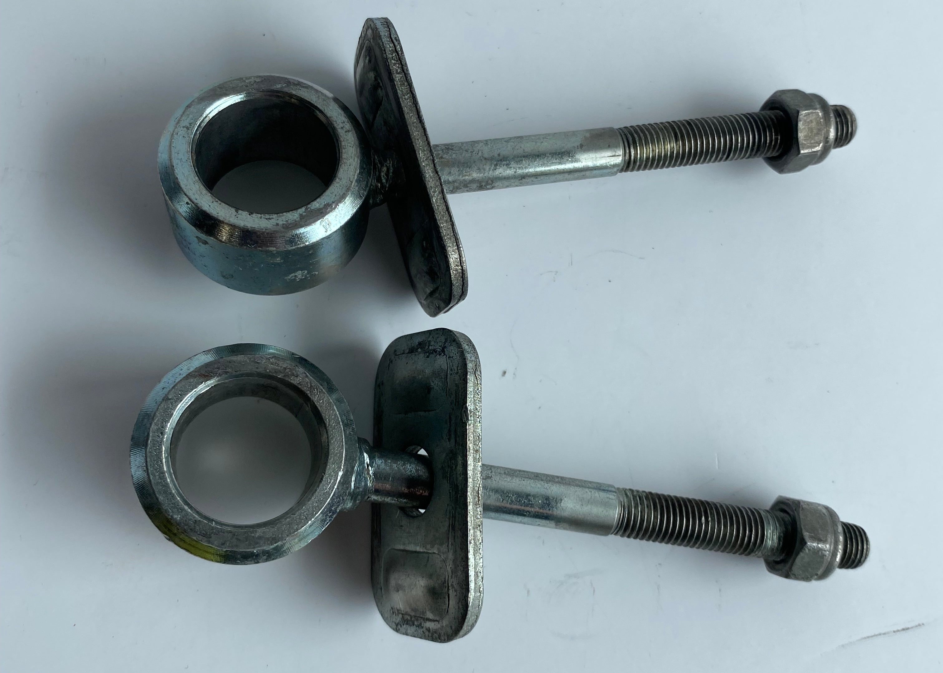 Jeu de 2 ajusteurs de roue arrière Harley Davidson REF OEM 41573-84