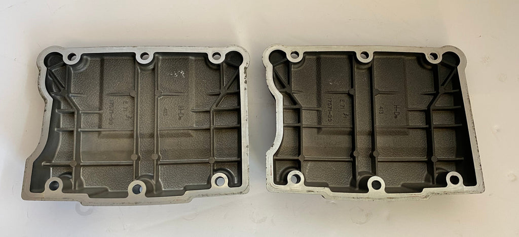 Jeu de 2 caches culbuteurs supérieur noir wrinkle Twin Cam Harley Davidson REF OEM 17620-99
