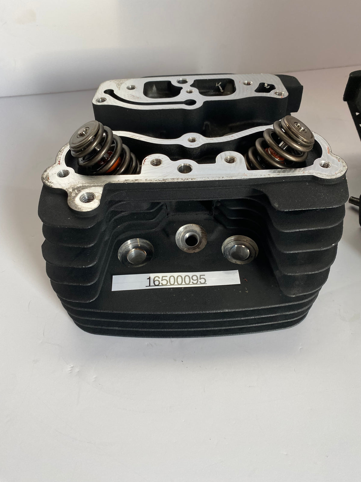 Jeu de culasses Twin Cam 96ci - 1584 cm³ Harley Davidson REF OEM 16500093 et 16500095