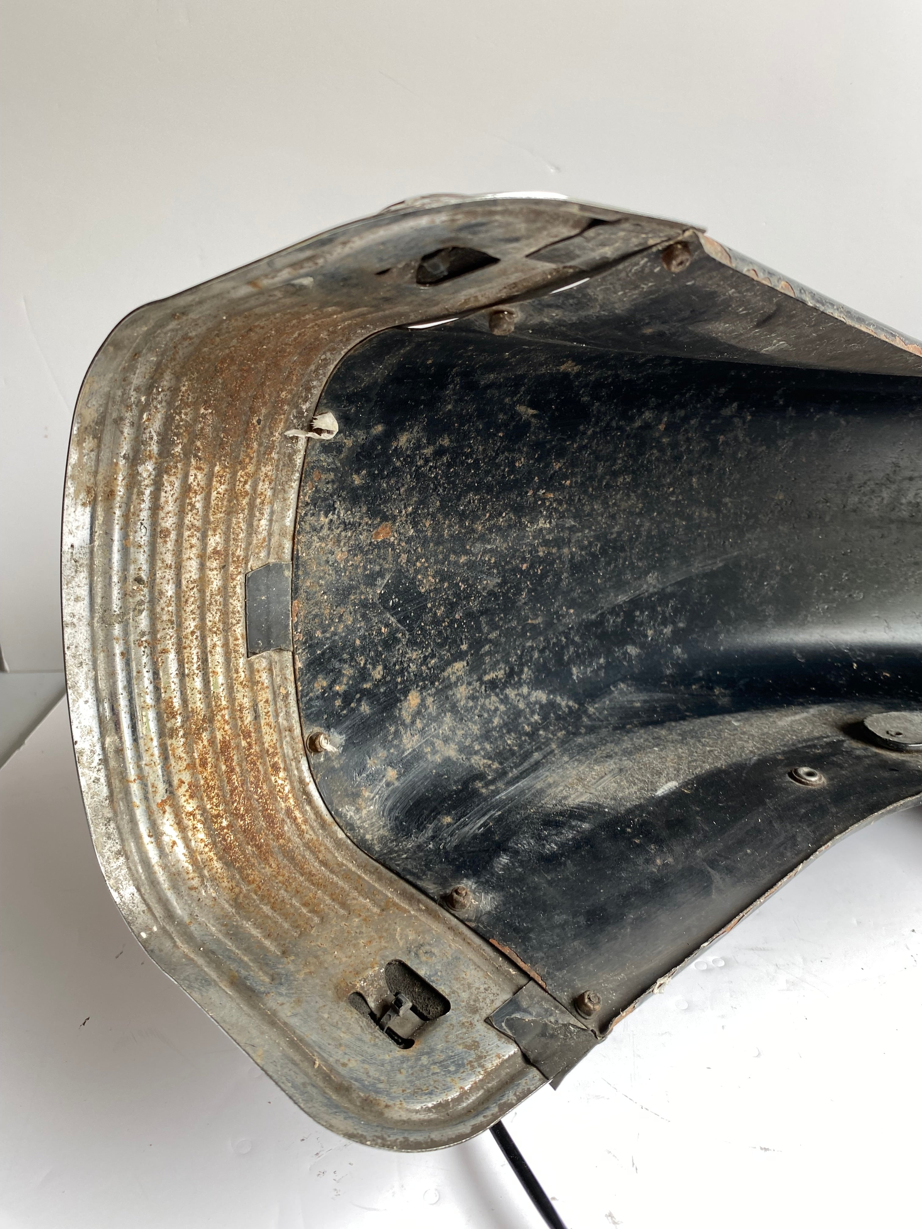 Garde boue avant Touring Harley Davidson REF OEM 59093-87B