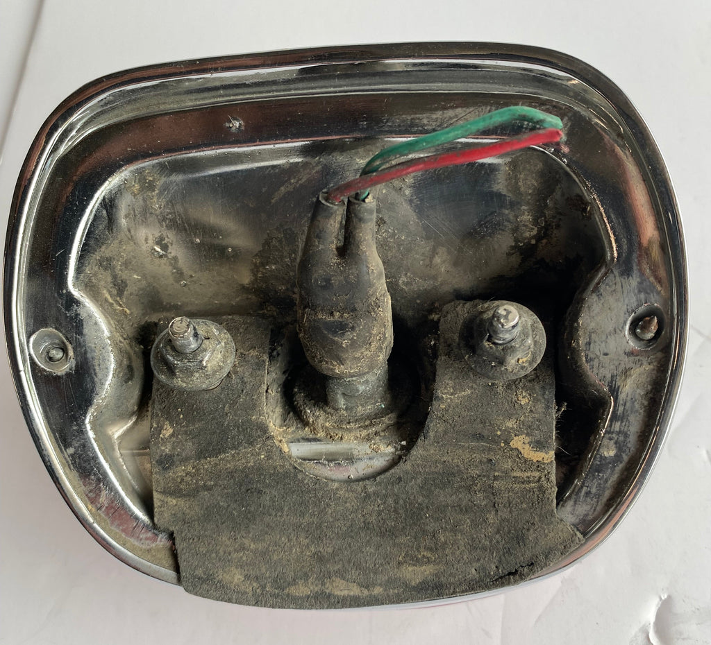 Feu arrière complet Harley Davidson REF OEM 68008-73B