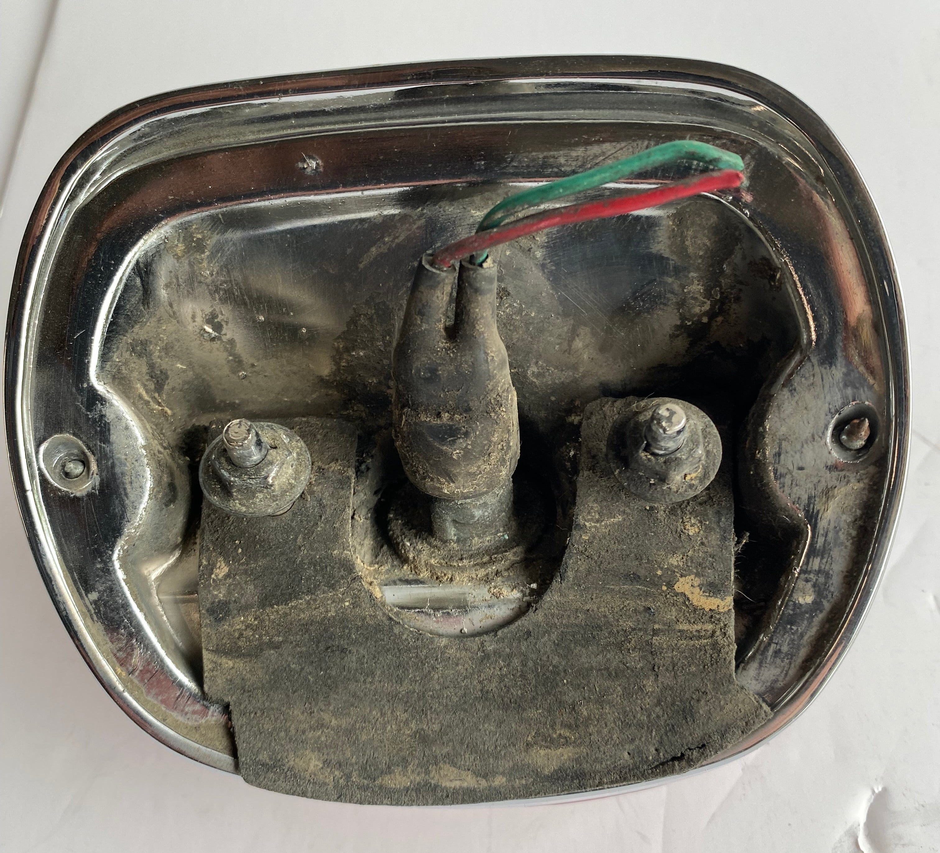 Feu arrière complet Harley Davidson REF OEM 68008-73B