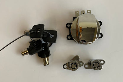 Contacteur à clé avec serrures sacoches + 4 clés Harley Davidson REF OEM 71313-96A
